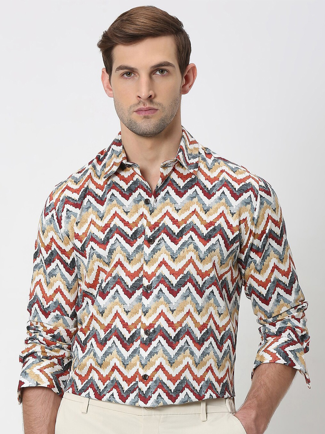 

Mufti Slim Fit Chevron Printed Pure Casual Shirt, White