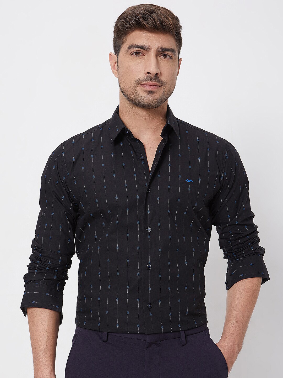 

Mufti Striped Spread Collar Long Sleeves Slim Fit Cotton Casual Shirt, Black