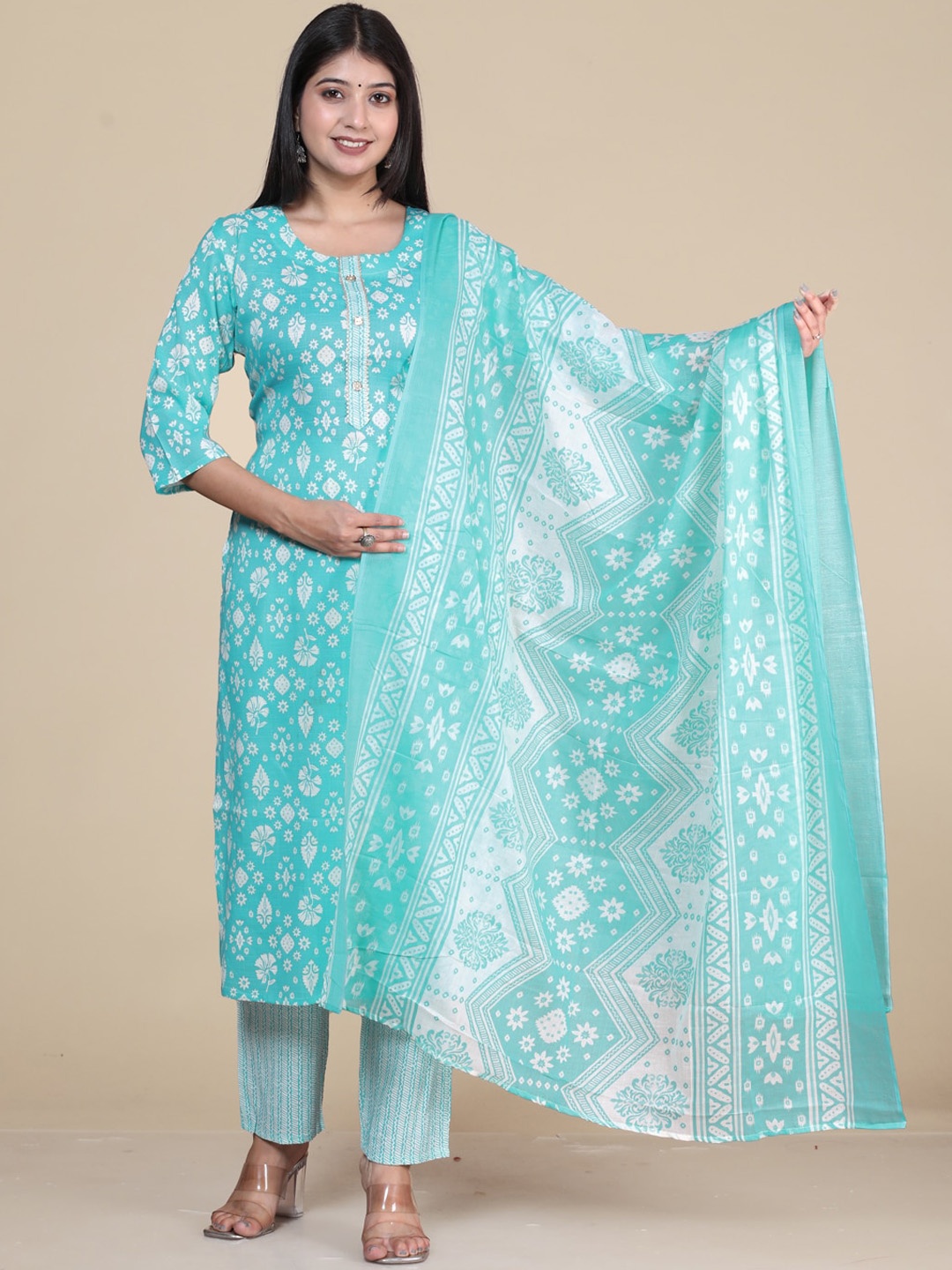 

HERE&NOW Blue Floral Printed Round Neck Kurta with Trousers & Dupatta