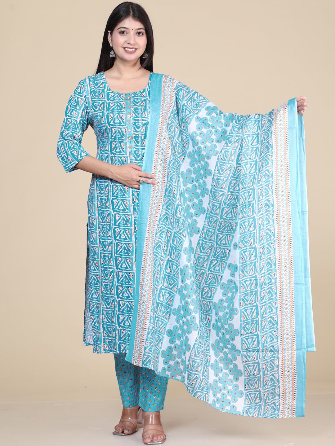 

HERE&NOW Blue Floral Printed Round Neck Kurta with Trousers & Dupatta