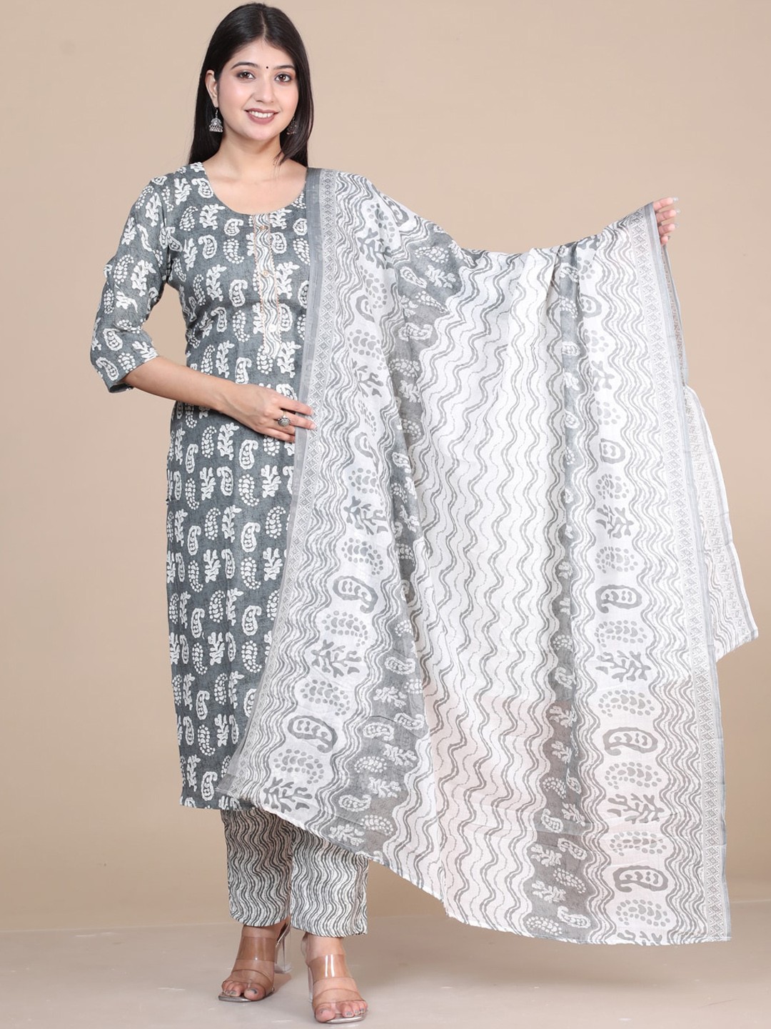

HERE&NOW Paisley Printed Straight Kurta with Trousers & Dupatta, Grey