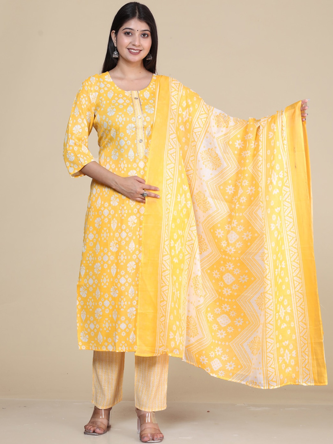 

HERE&NOW Yellow Floral Printed Round Neck Kurta with Trousers & Dupatta