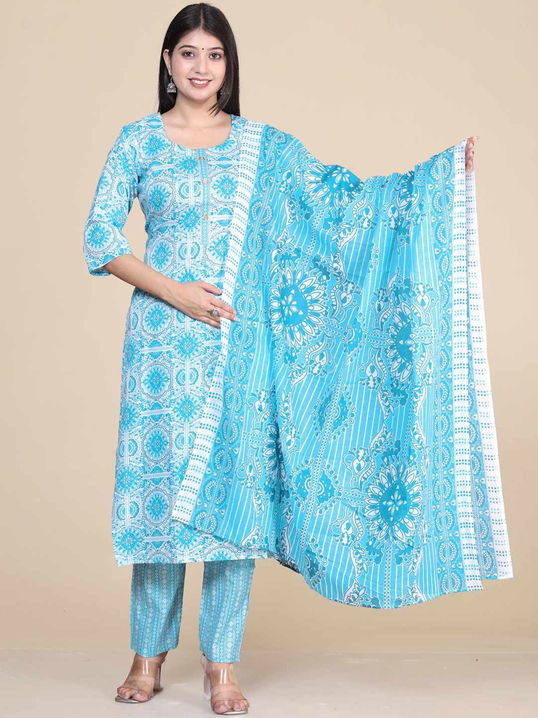 

HERE&NOW Blue Floral Printed Round Neck Kurta with Trousers & Dupatta