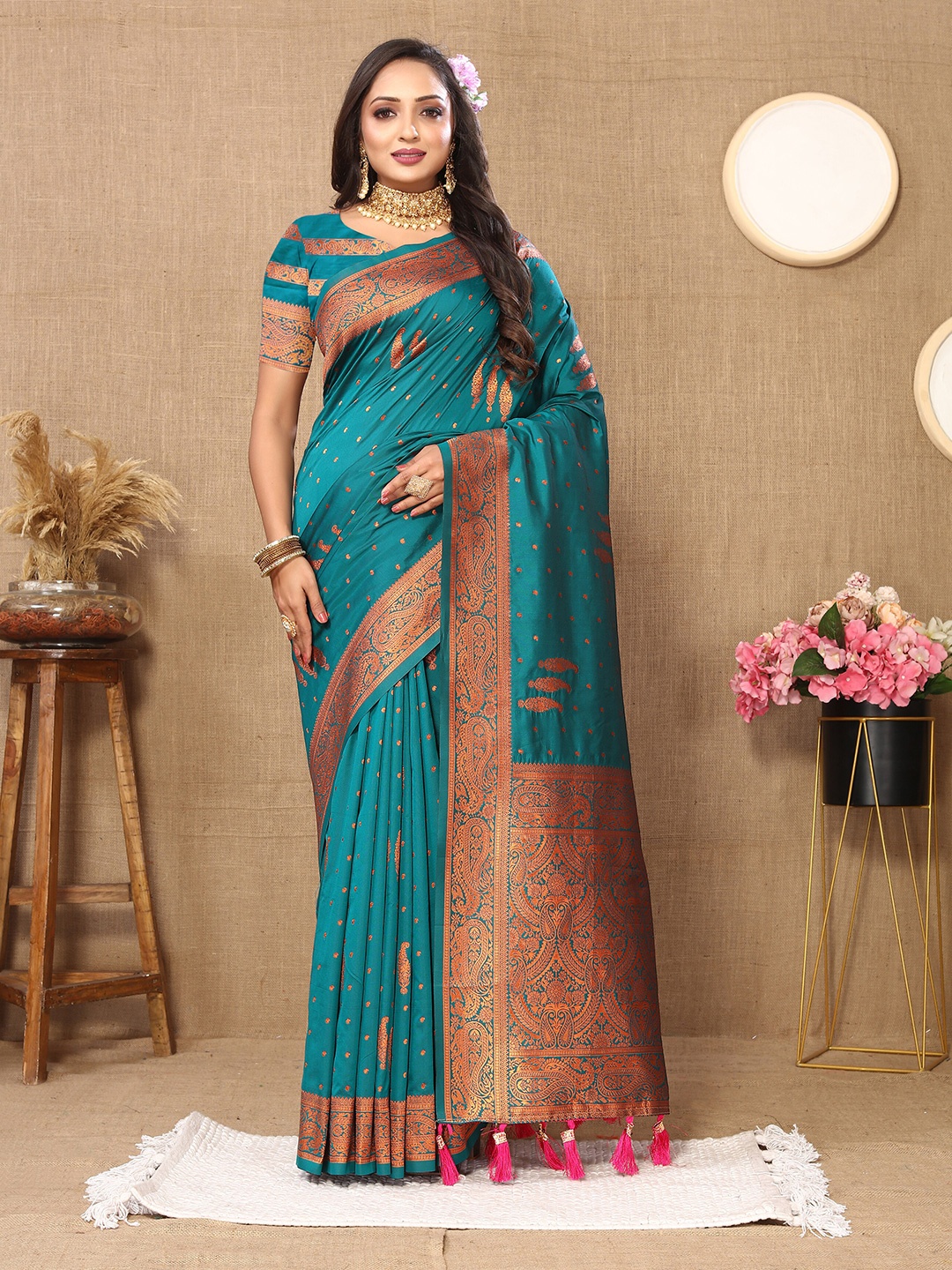 

YAVIRA SILK Ethnic Motifs Woven Design Zari Kota Saree, Turquoise blue