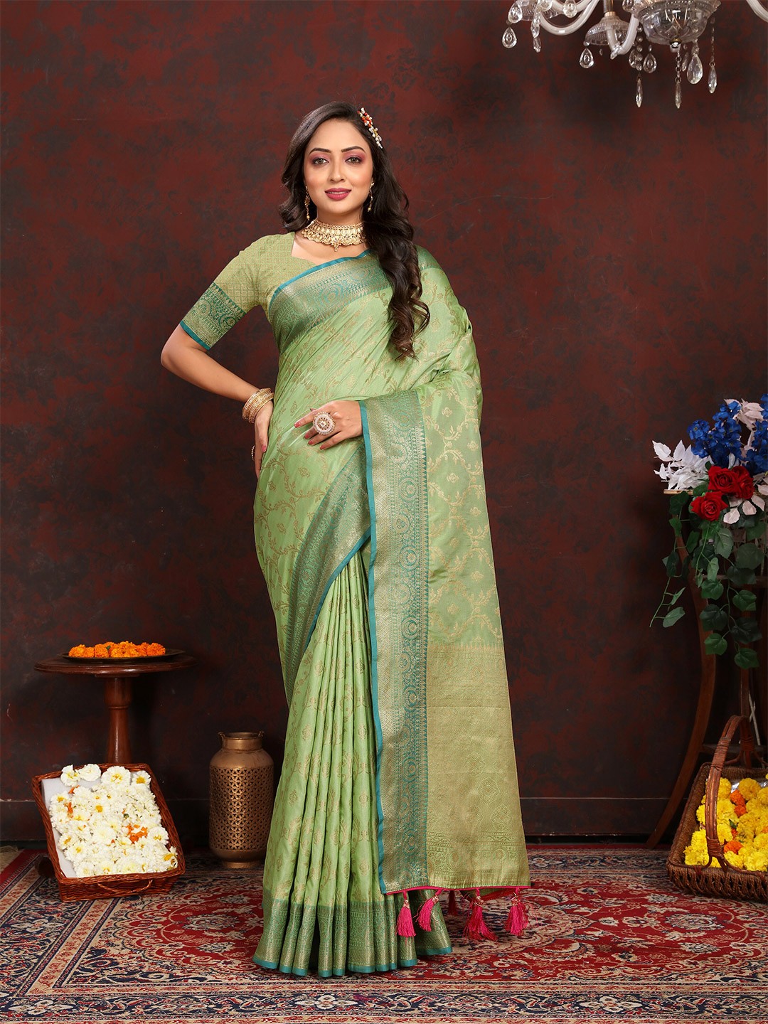 

YAVIRA SILK Ethnic Motifs Woven Design Zari Banarasi Saree, Green