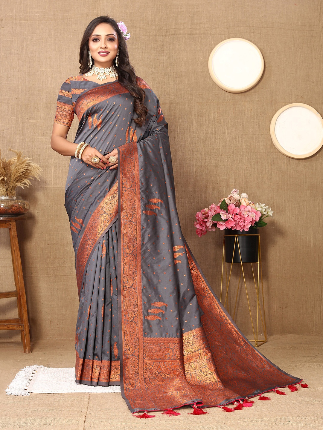 

YAVIRA SILK Woven Design Zari Kota Saree With Tassels, Grey