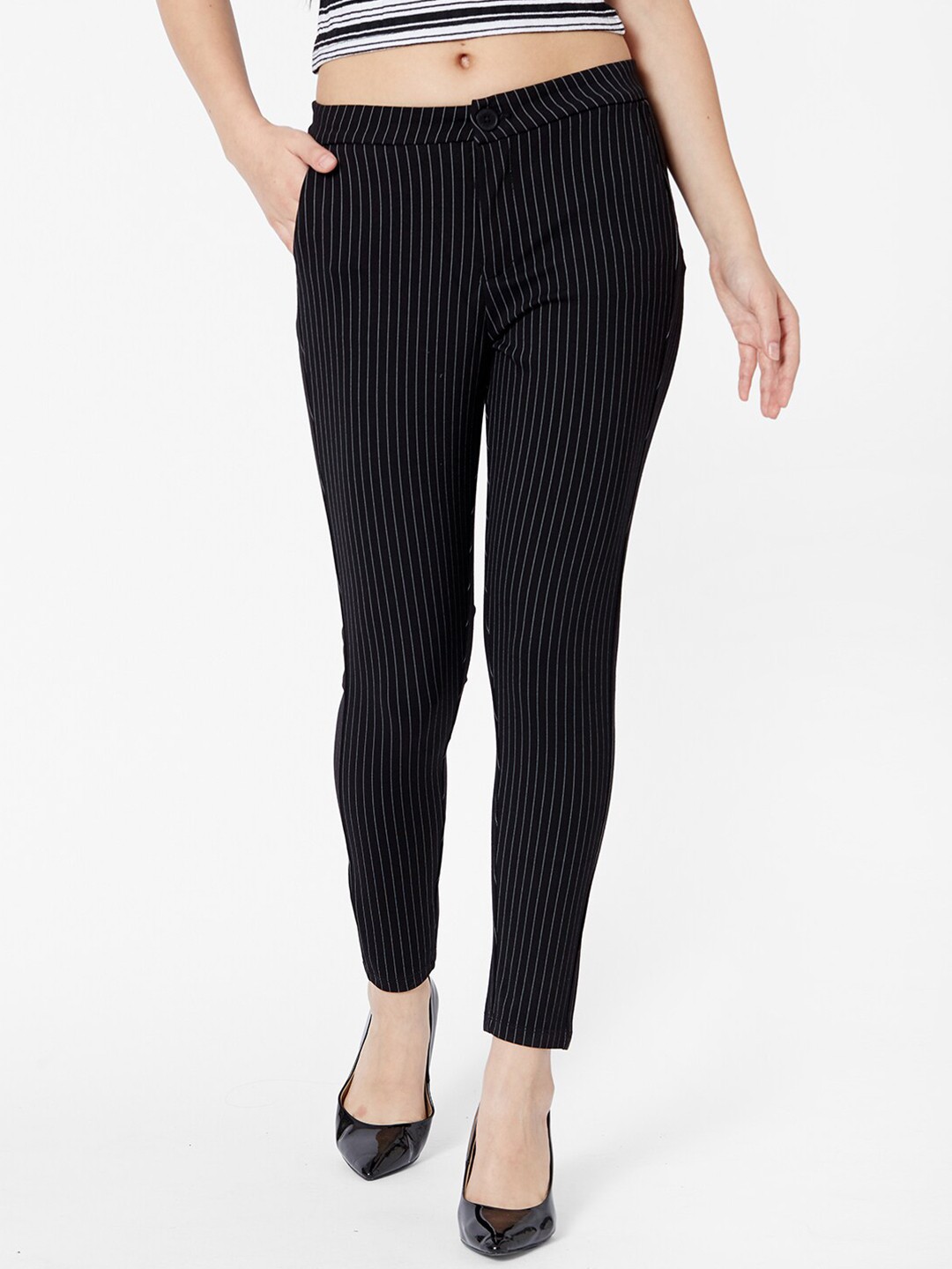

Kraus Jeans Women Skinny Fit Woven Treggings, Black