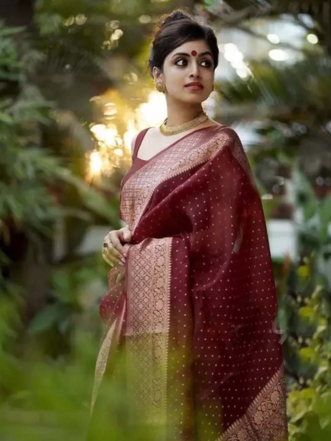 

KALINI Polka Dots Woven Design Zari Kanjeevaram Saree, Maroon