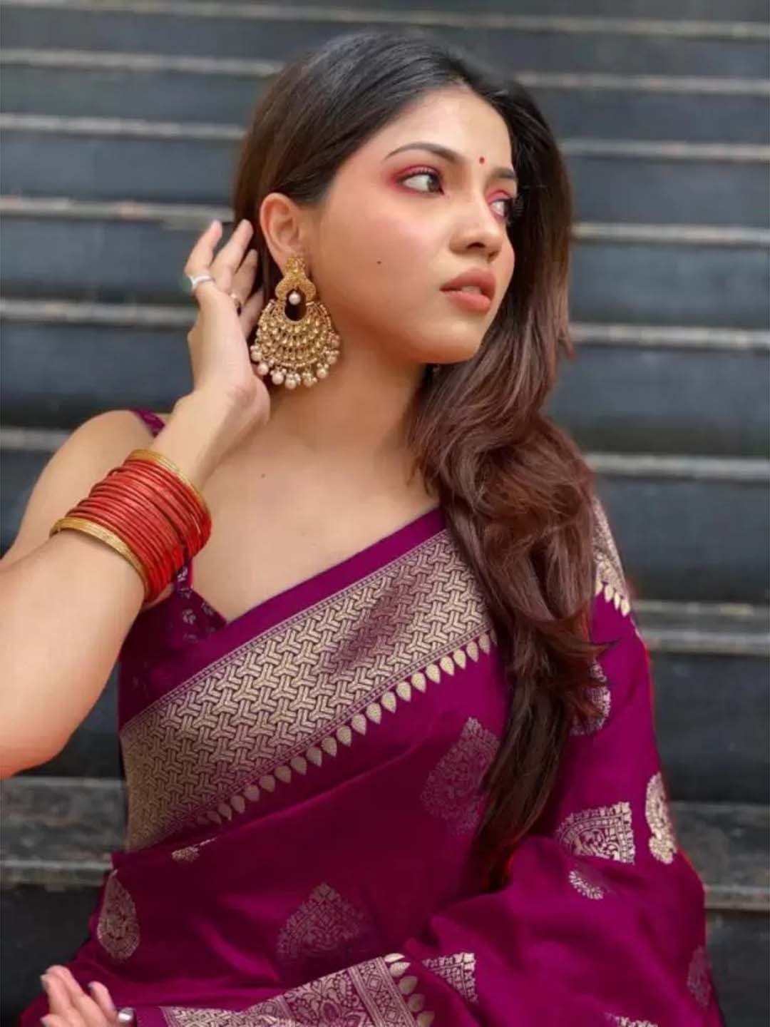 

KALINI Ethnic Motif Woven Design Zari Kanjeevaram Saree, Purple