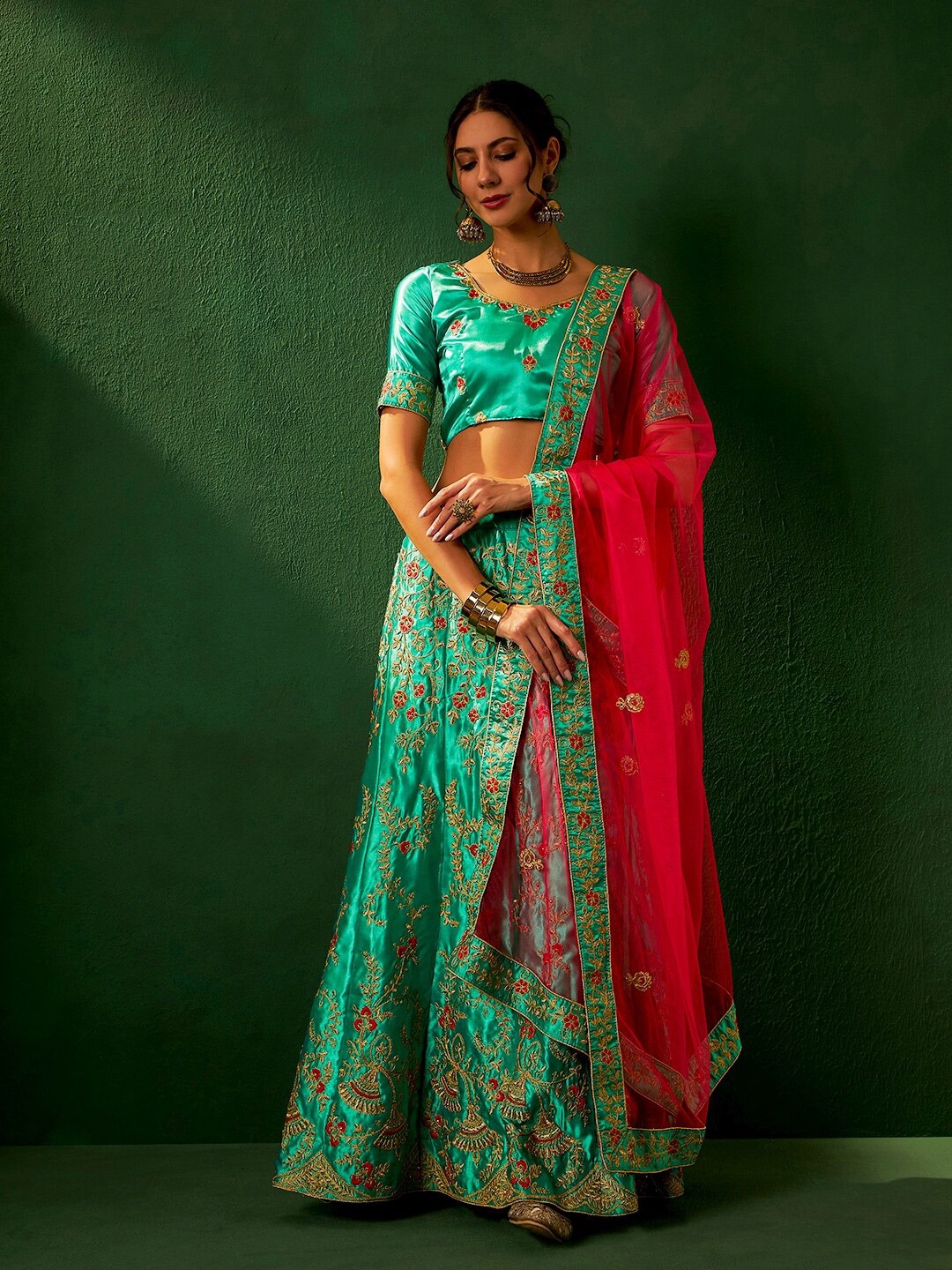 

MANVAA Embellished Semi-Stitched Lehenga & Unstitched Blouse With Dupatta, Green