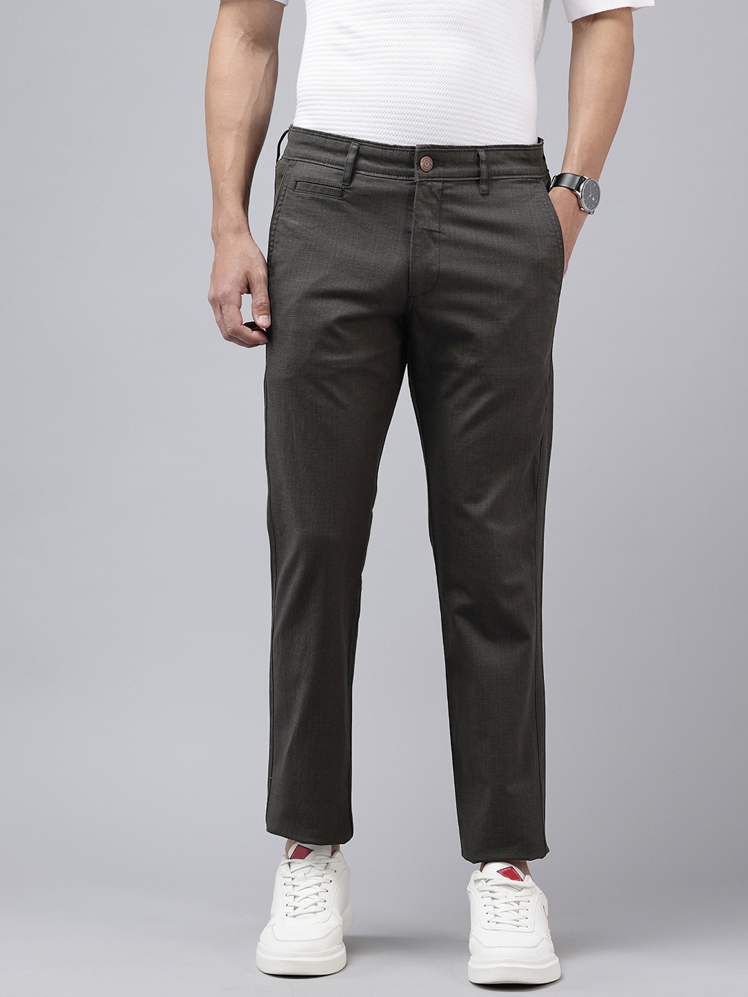 

Van Heusen Sport Men Checked Slim Fit Trousers, Charcoal