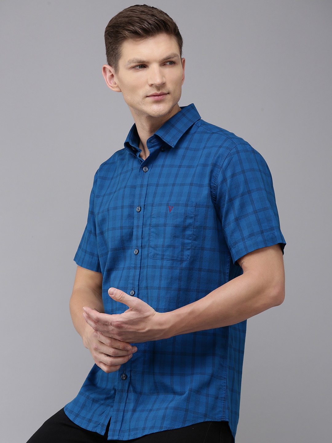 

Van Heusen Sport Slim Fit Checked Pure Cotton Casual Shirt, Blue
