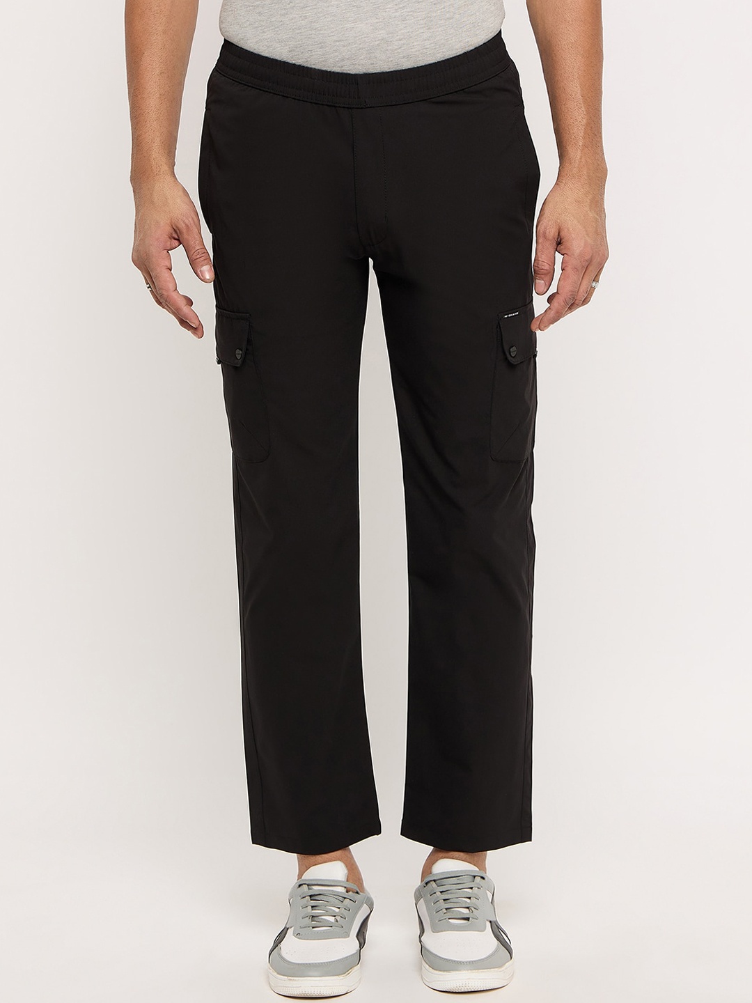 

Okane Men Mid-Rise Track Pant, Black