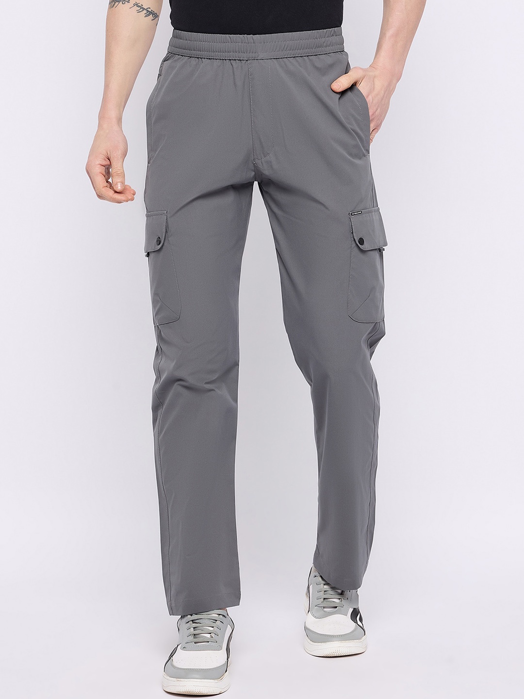 

Okane Men Mid-Rise Track Pant, Grey