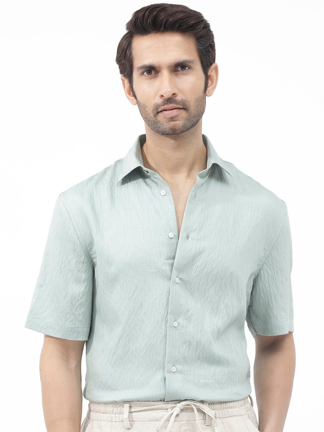 

RARE RABBIT Men Zion Boxy Opaque Striped Shirt, Sea green