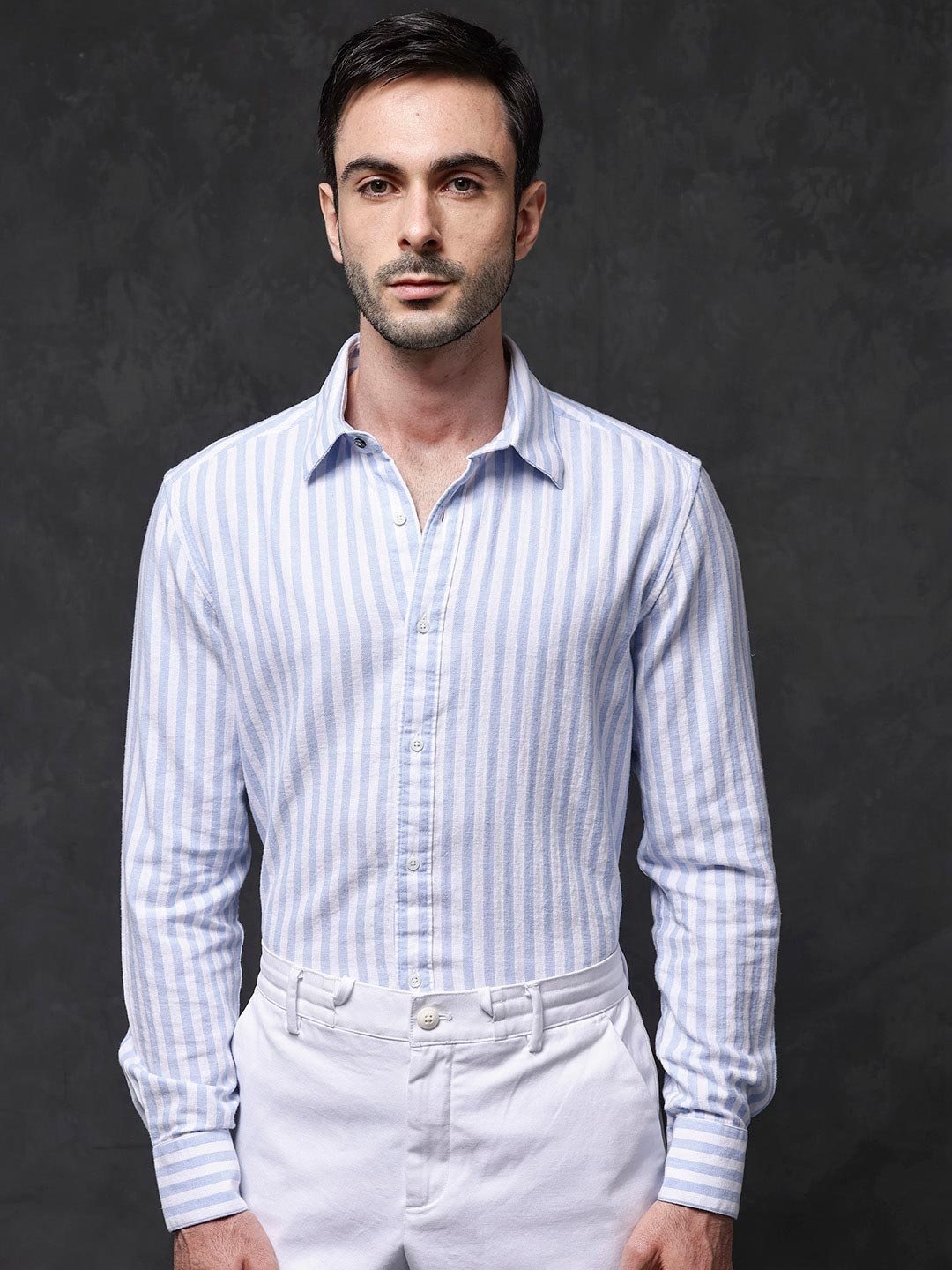 

RARE RABBIT Men Dopple Regular Fit Classic Striped Spread Collar Shirt, Blue