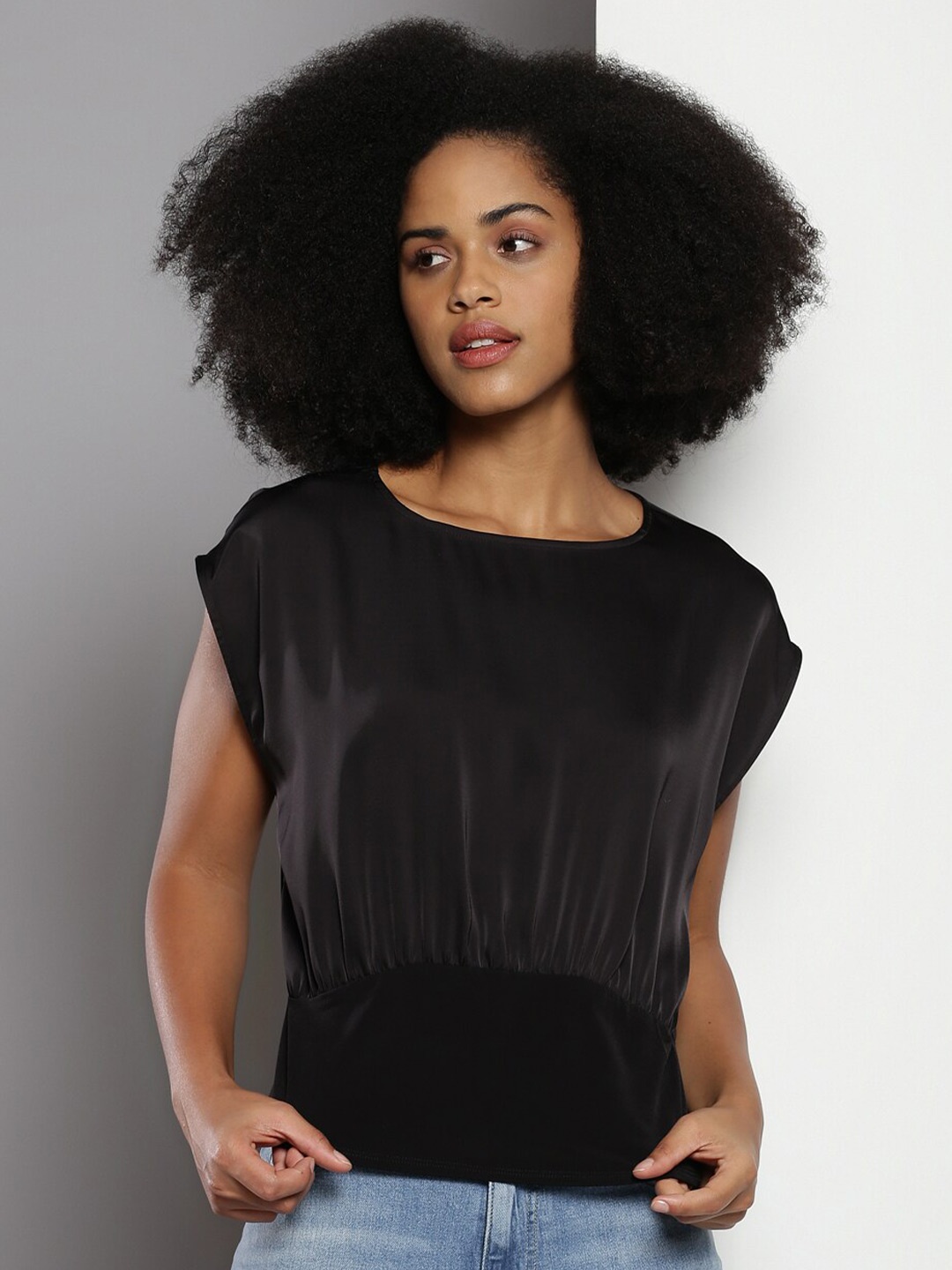 

Calvin Klein Extended Sleeves Gathered Detailed Top, Black