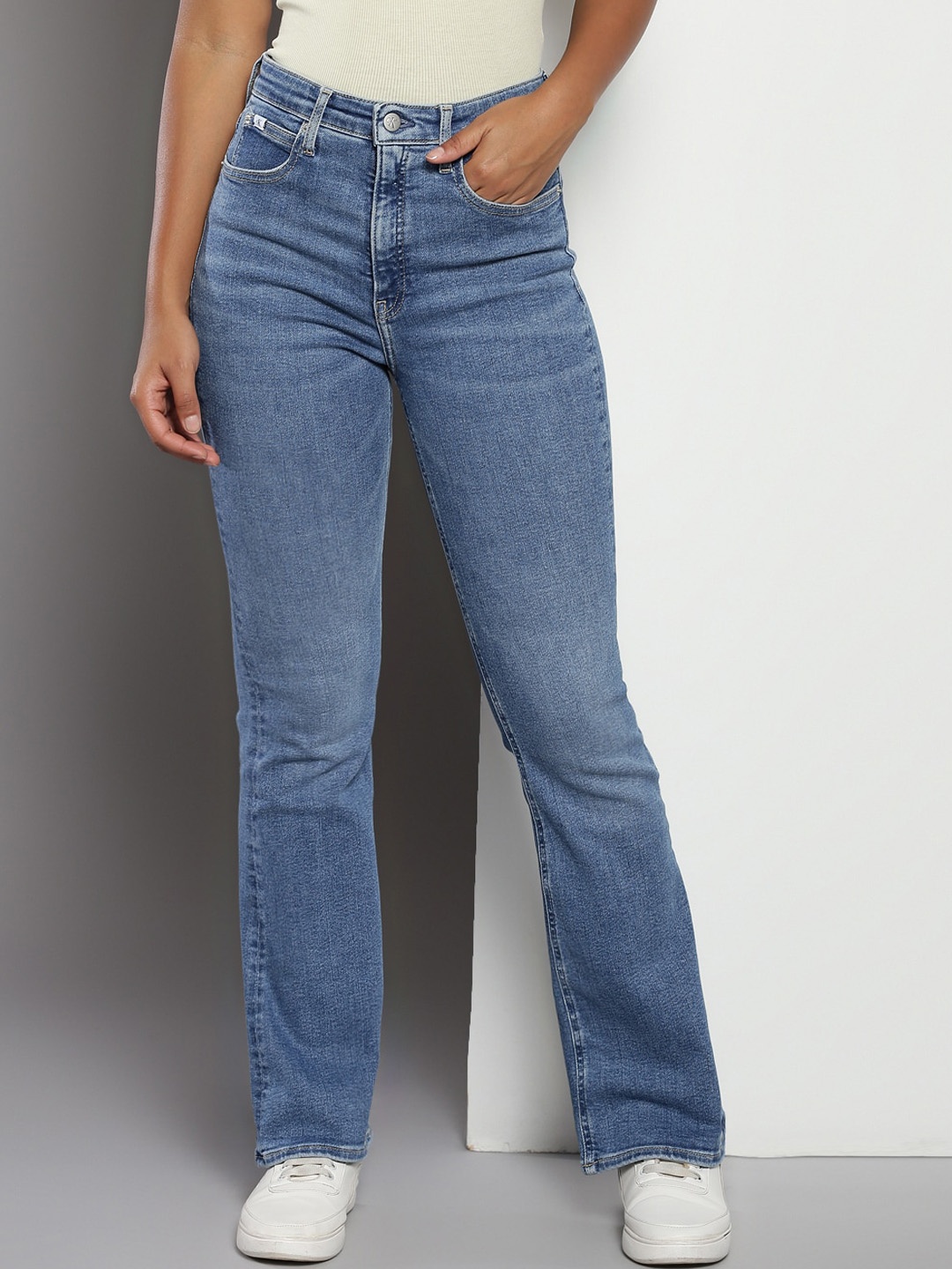 

Calvin Klein Women Bootcut Stretchable Light Fade Jeans, Blue