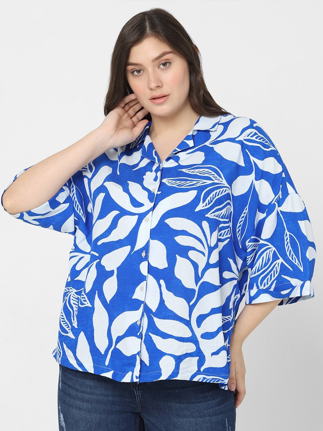 

VERO MODA CURVE Plus Size Oversized Floral Printed Casual Shirt, Blue
