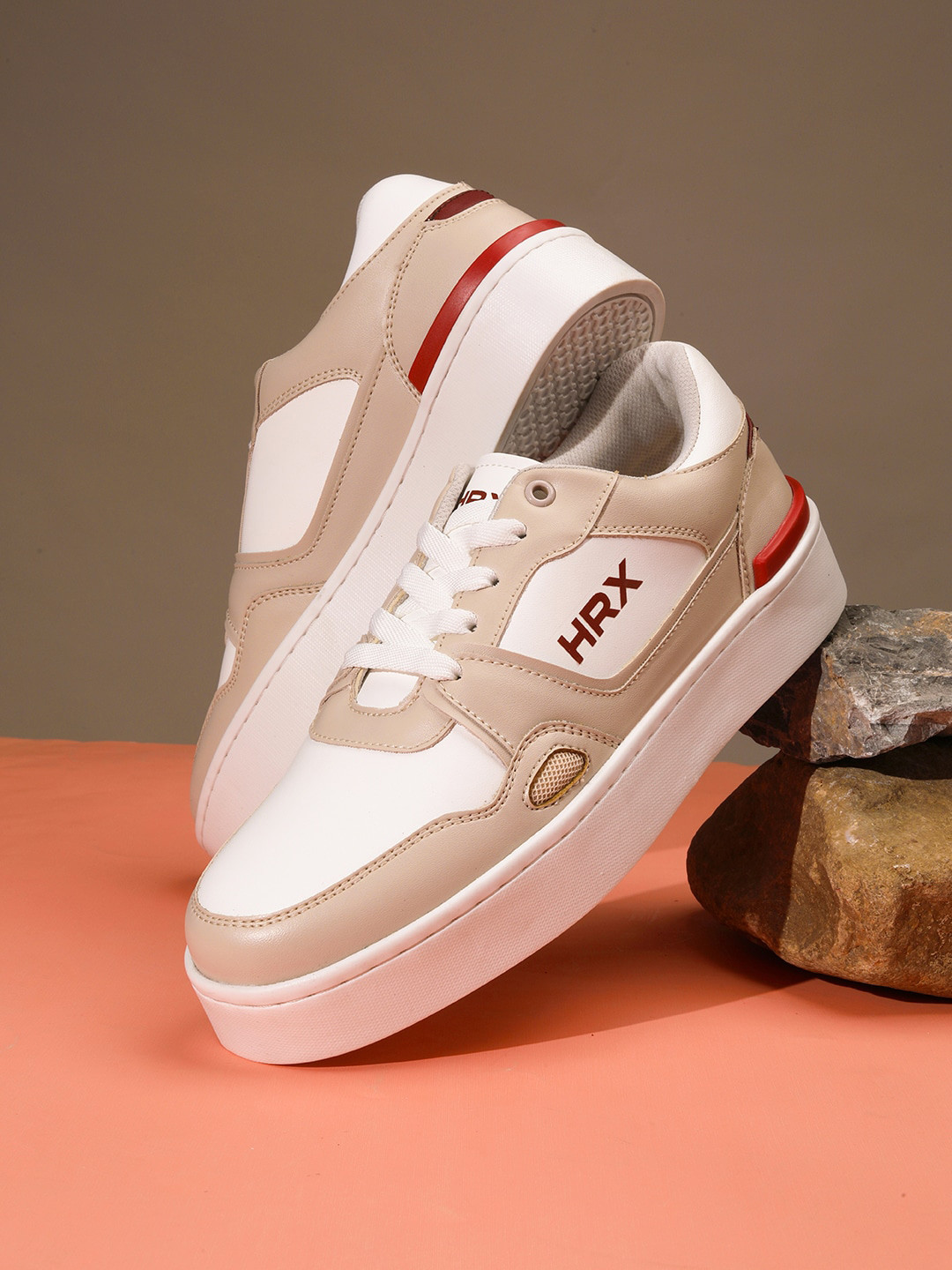

HRX by Hrithik Roshan Women White & Beige Colourblocked Lightweight Sneakers