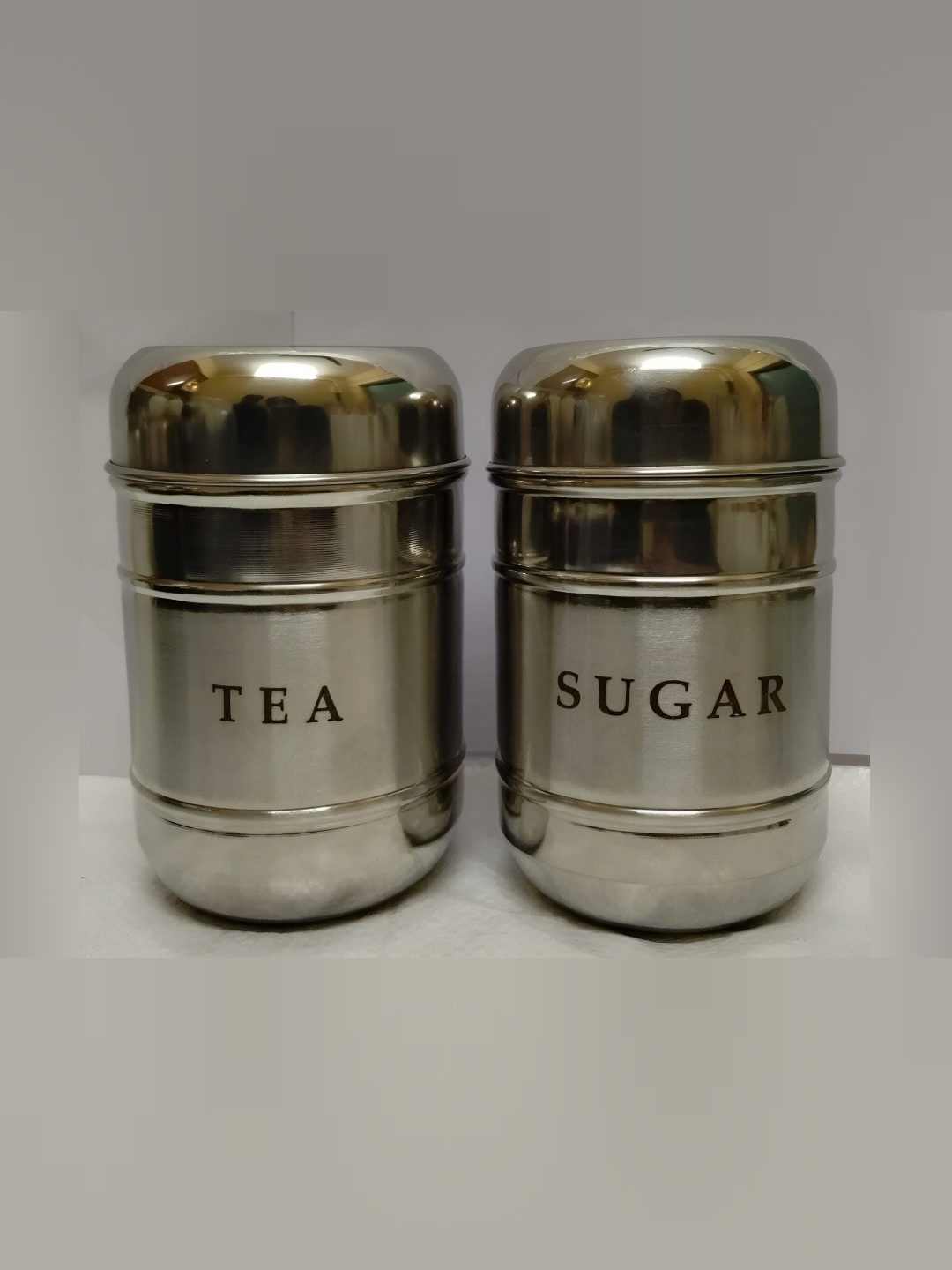 

STEEPLE Silver-Toned 2 Pcs Stainless Steel Dishwasher Safe Food Containers 700 ML