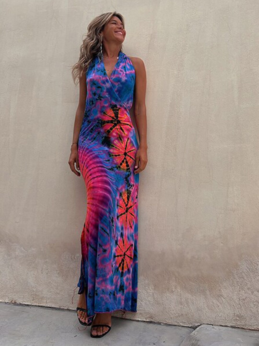 

StyleCast x Revolte Blue & Pink Tie & Dye Print Wrap Maxi Dress