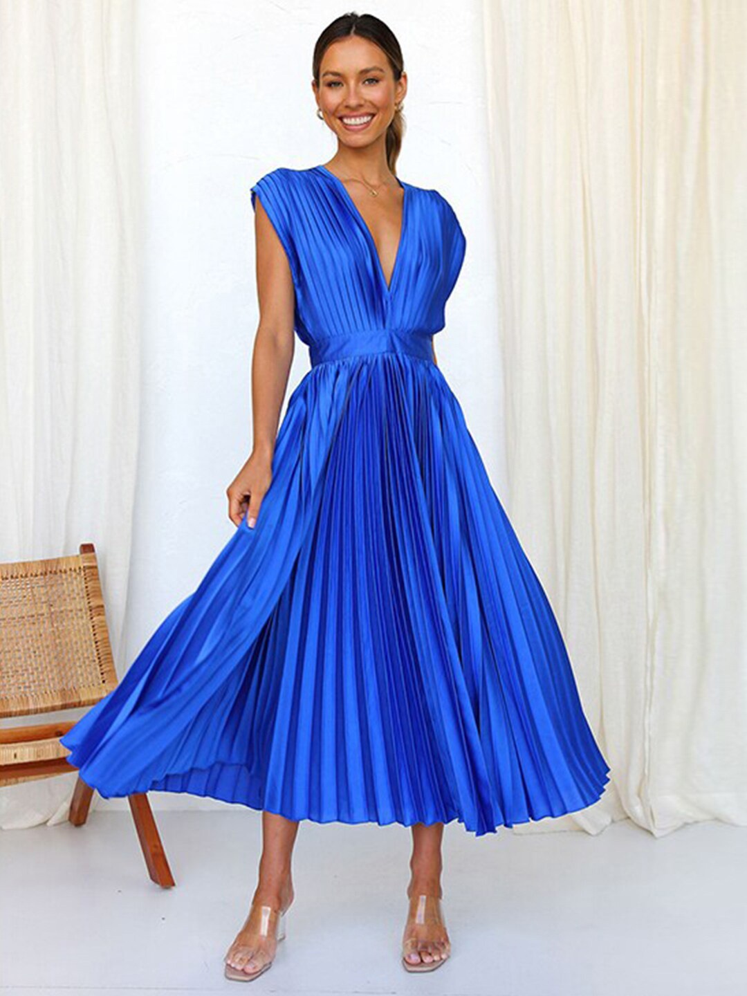 

StyleCast x Revolte V-Neck Pleated Maxi Dress, Blue