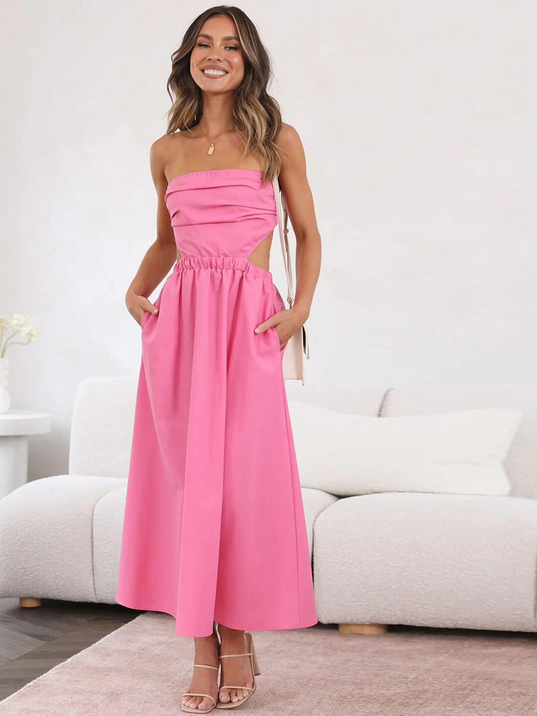 

StyleCast x Revolte Pink Off-Shoulder Maxi Dress