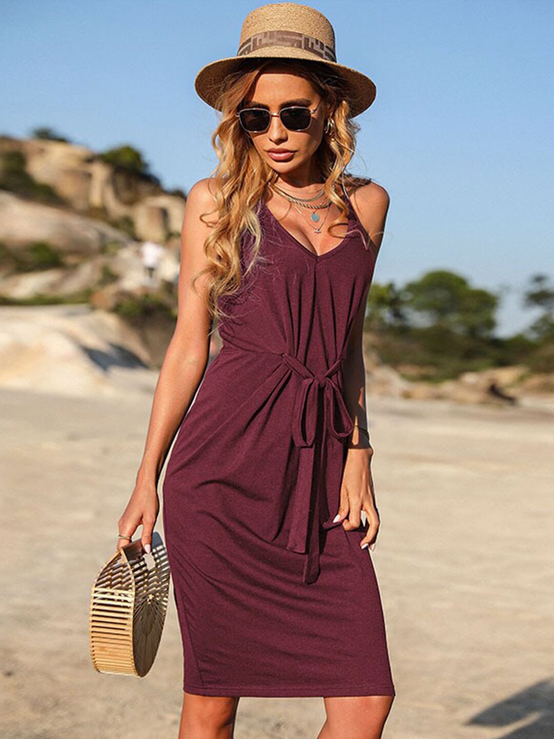 

StyleCast x Revolte Red Shoulder Strap Sheath Dress