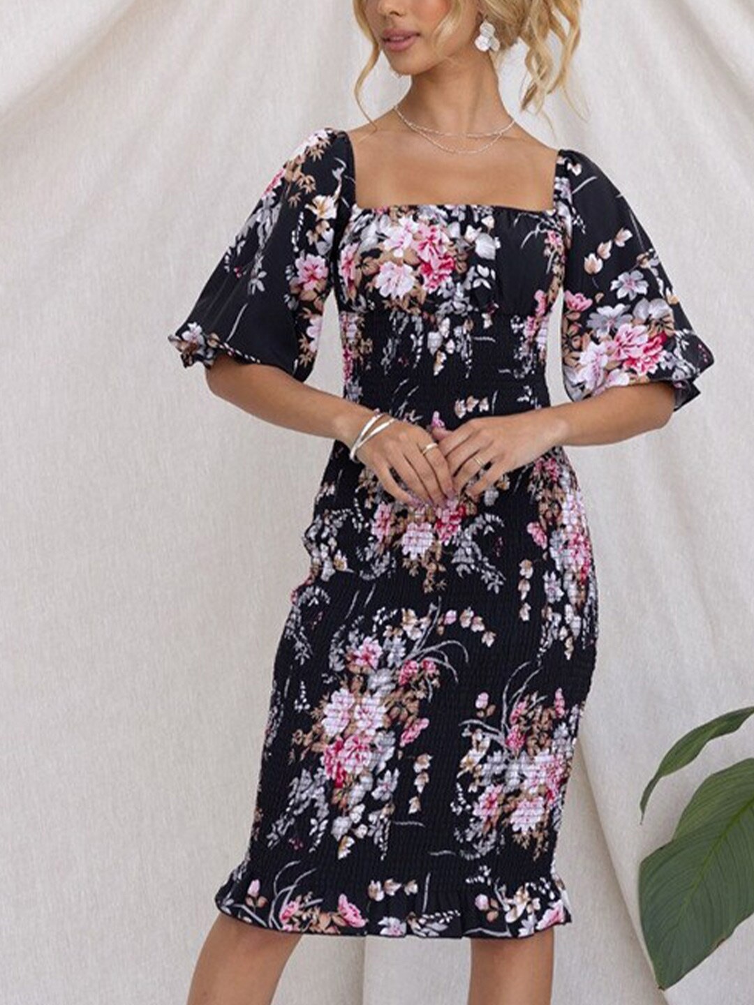 

StyleCast x Revolte Black Floral Printed Square Neck Puff Sleeve A-Line Dress