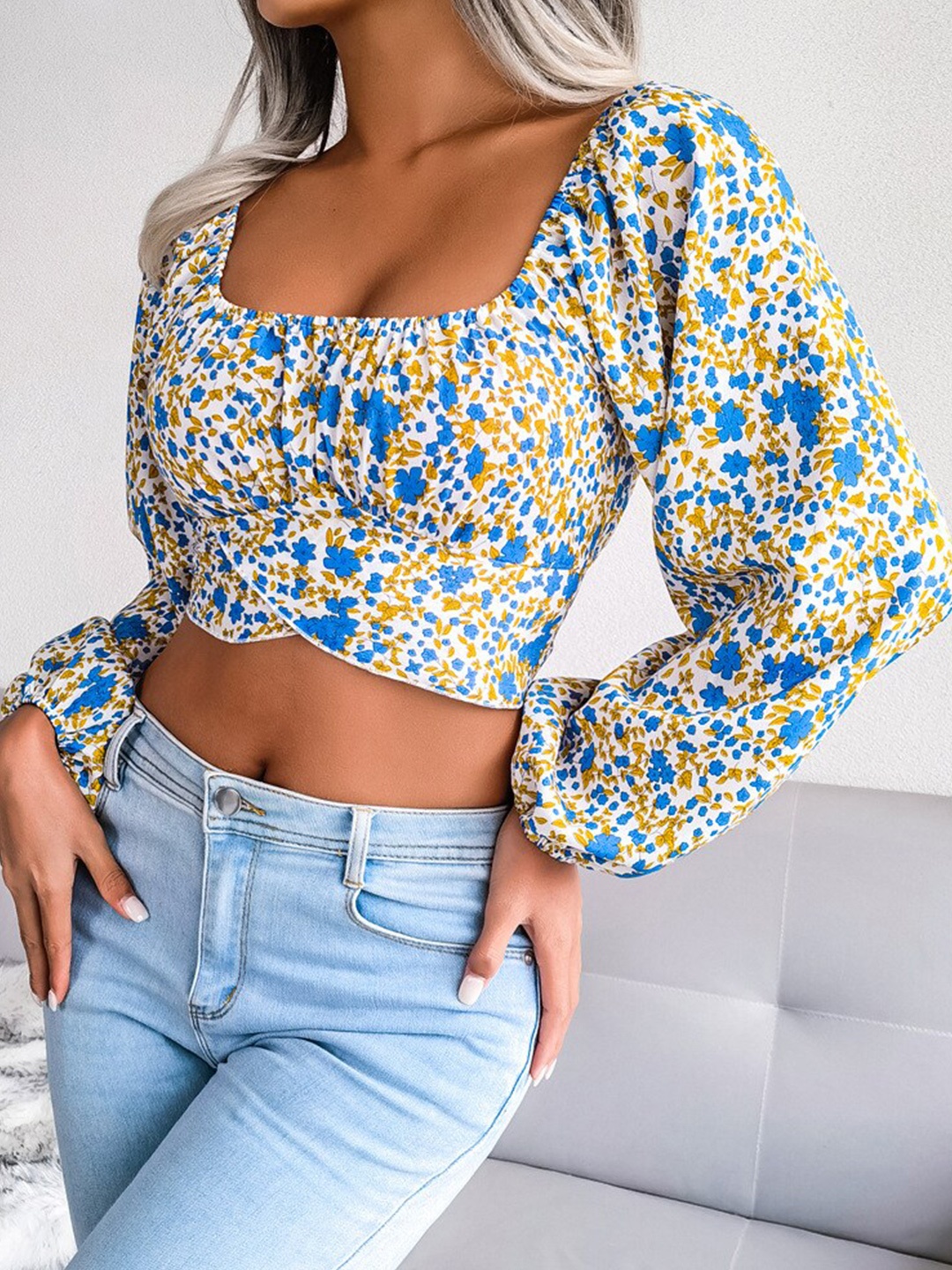 

StyleCast White & Blue Floral Printed Square Neck Puff Sleeves Crop Top