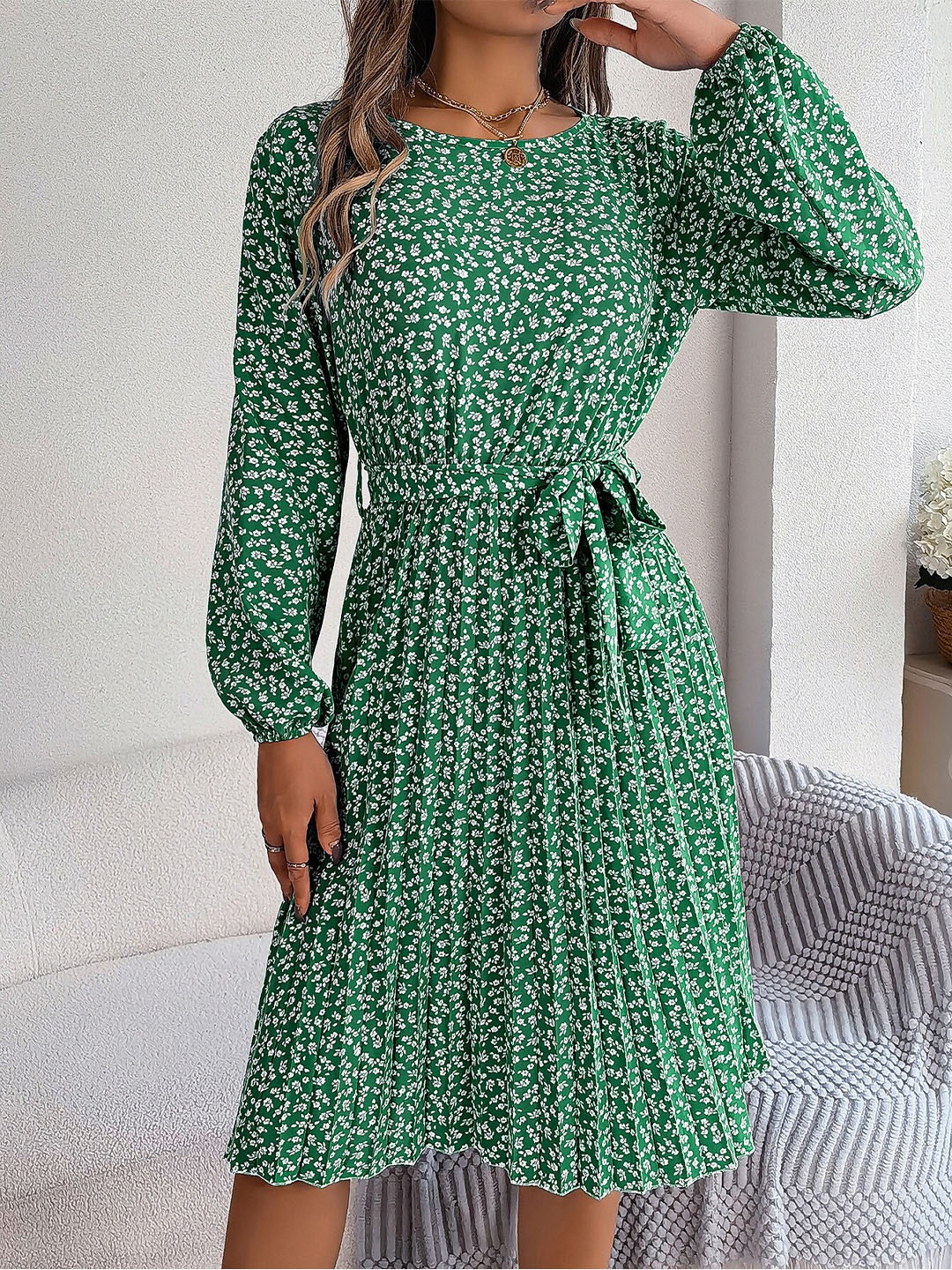 

StyleCast Green & White Printed Puff Sleeve Fit & Flare Midi Dress