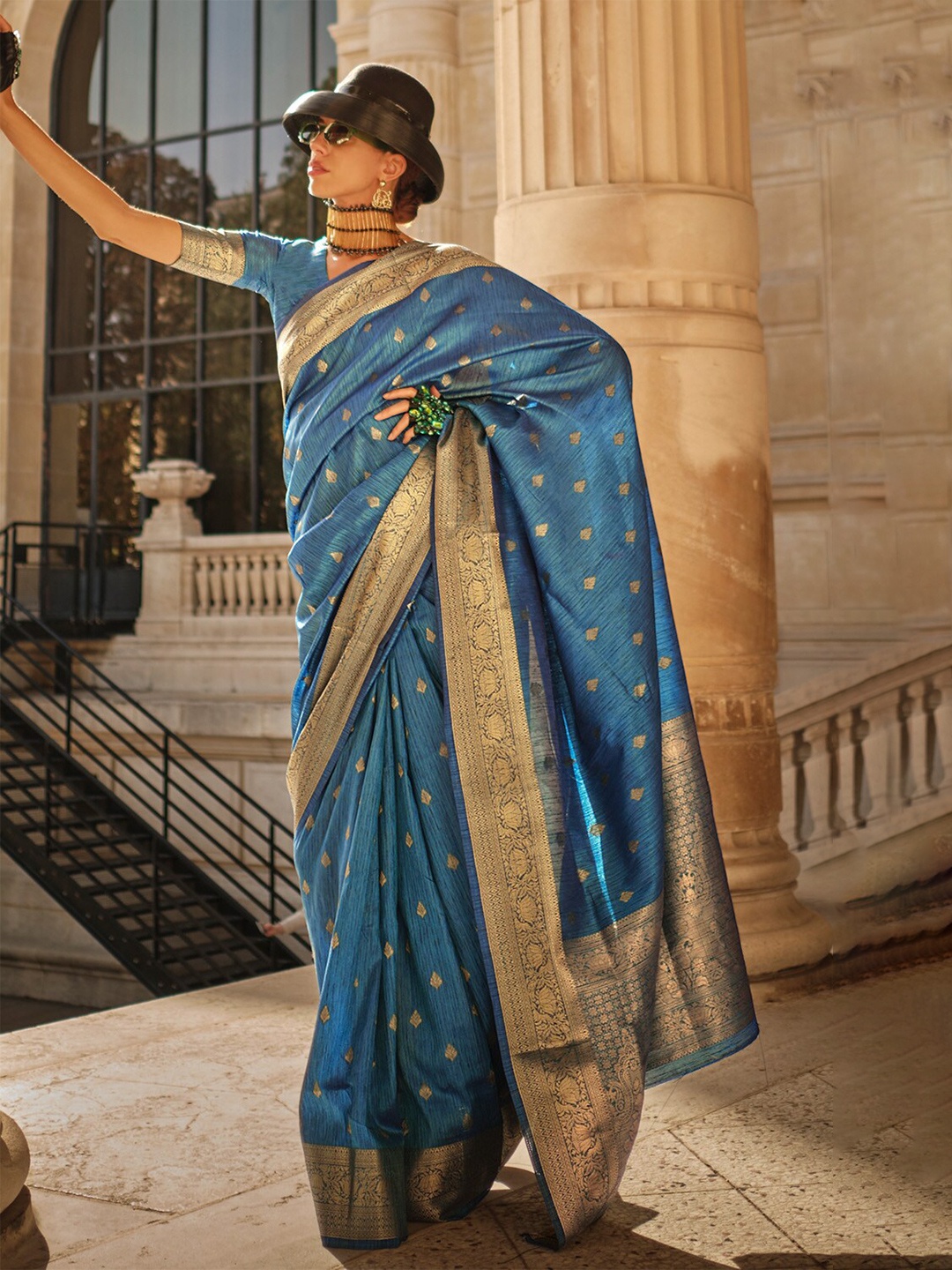 

DEVATITHI Ethnic Woven Design Zari Banarasi Saree, Blue