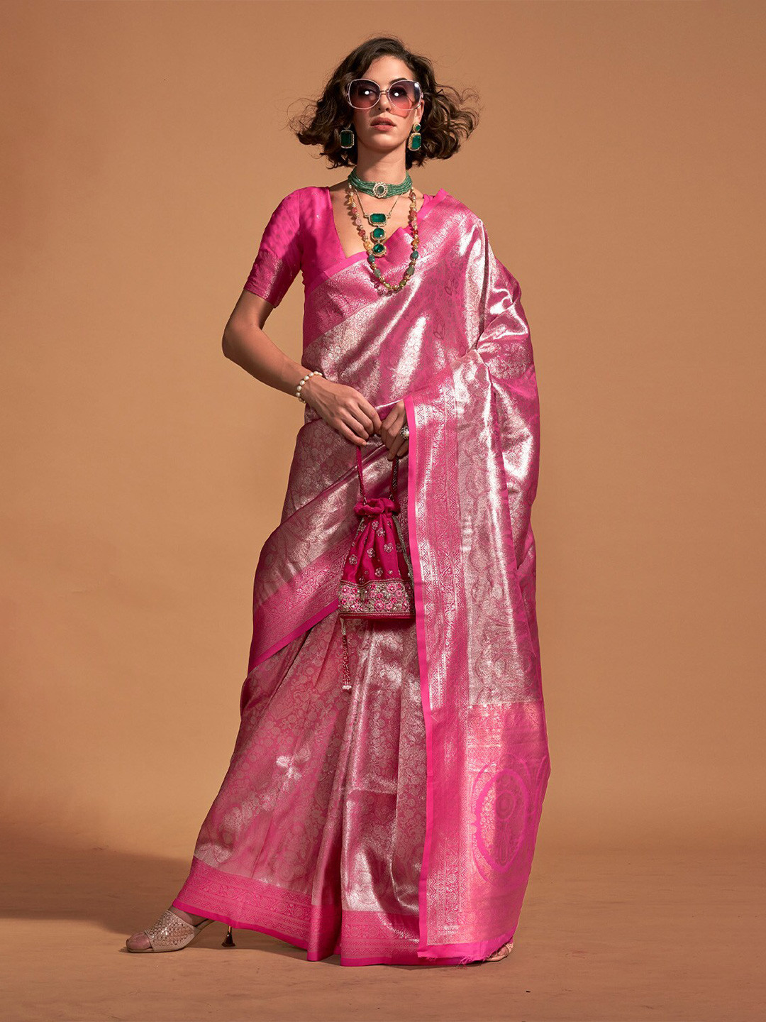 

DEVATITHI Floral Woven Design Zari Saree, Pink