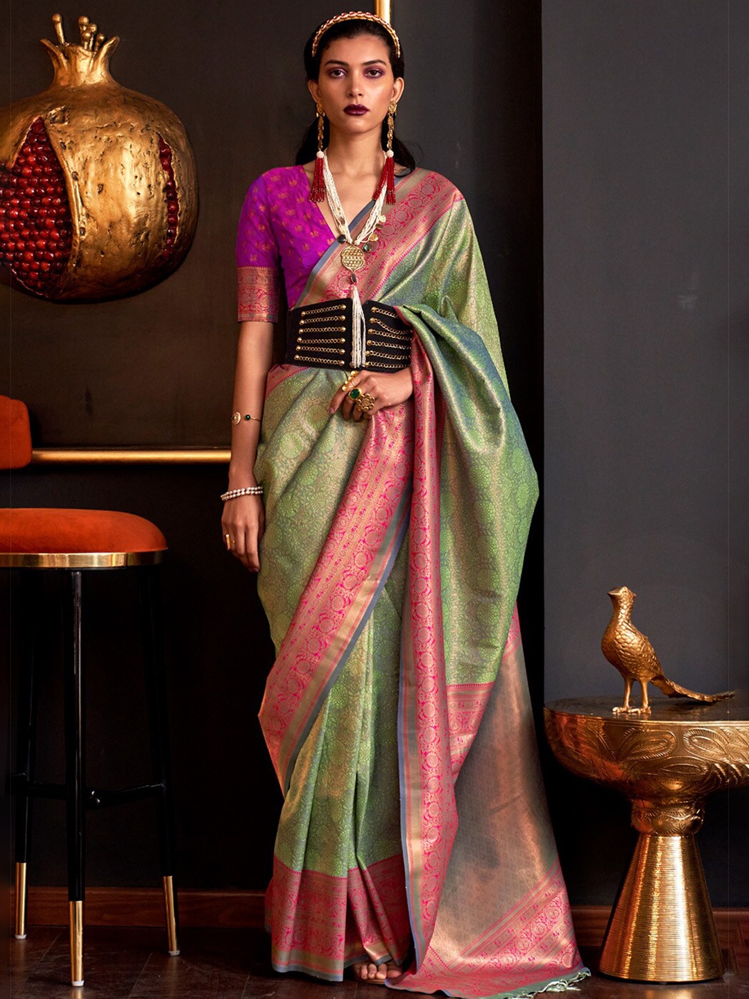 

DEVATITHI Floral Woven Design Zari Saree, Green