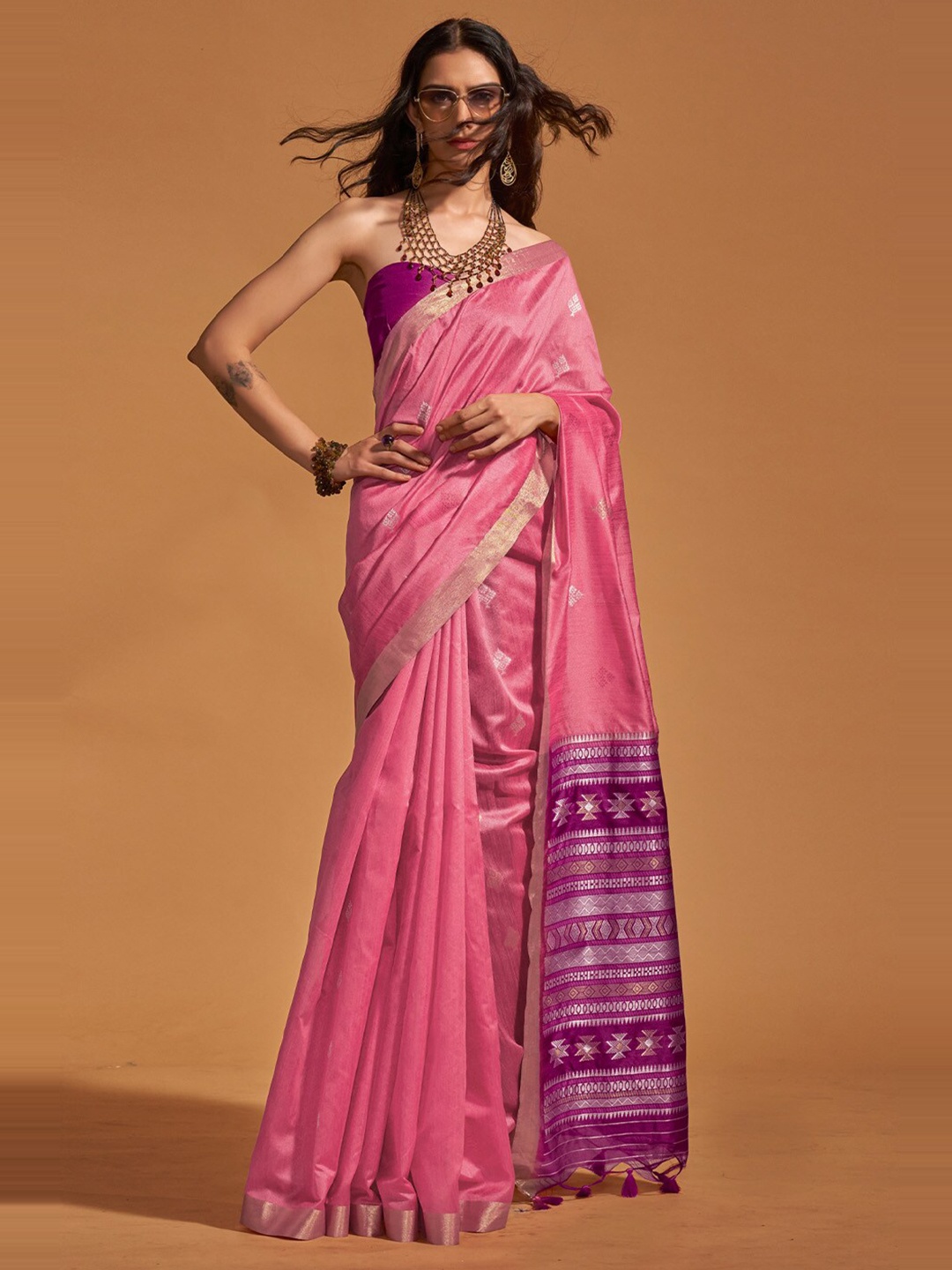 

DEVATITHI Ethnic Motifs Woven Design Zari Banarasi Saree, Pink