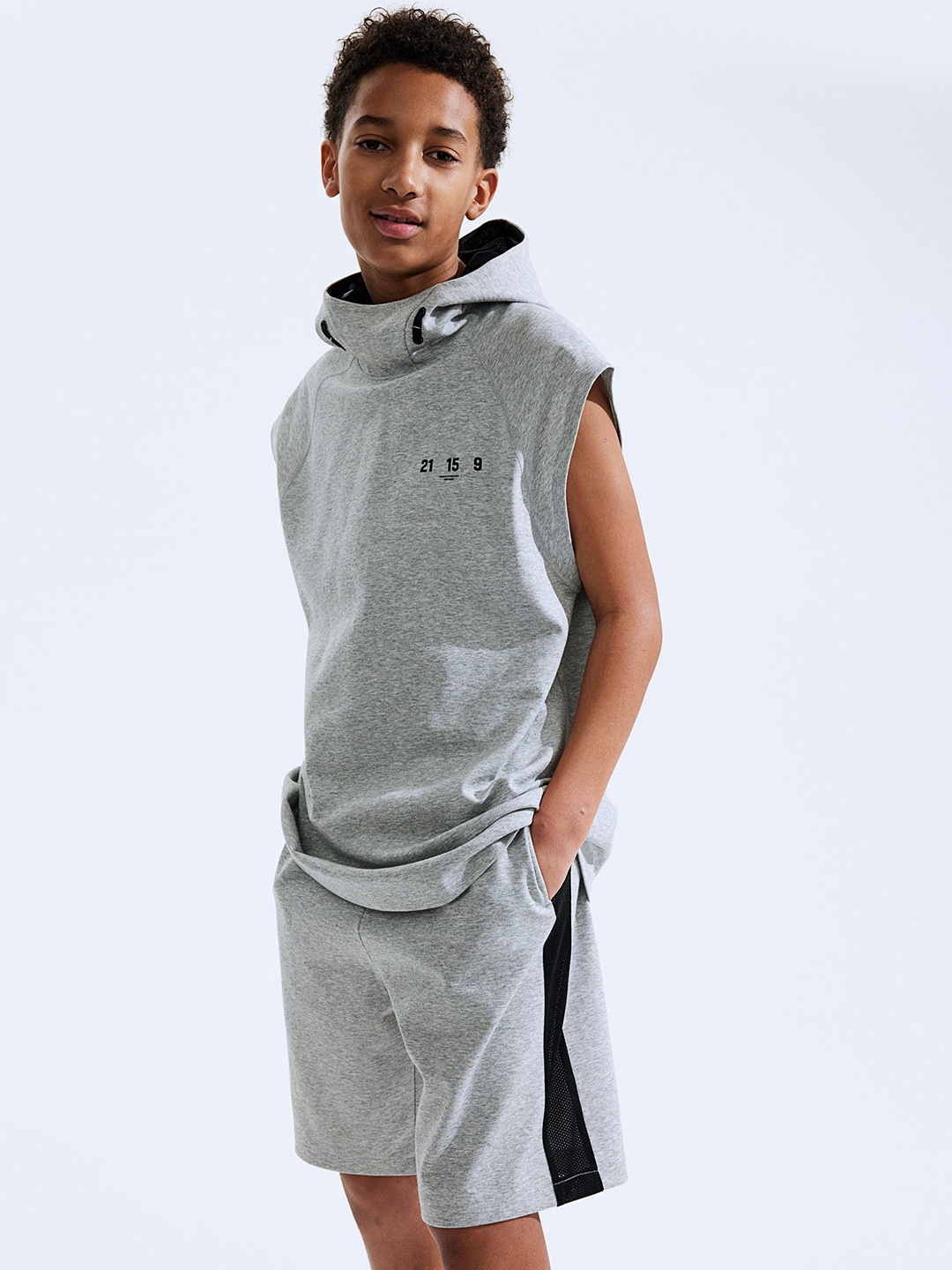 

H&M Boys 2-Piece Jersey Sports Set, Grey