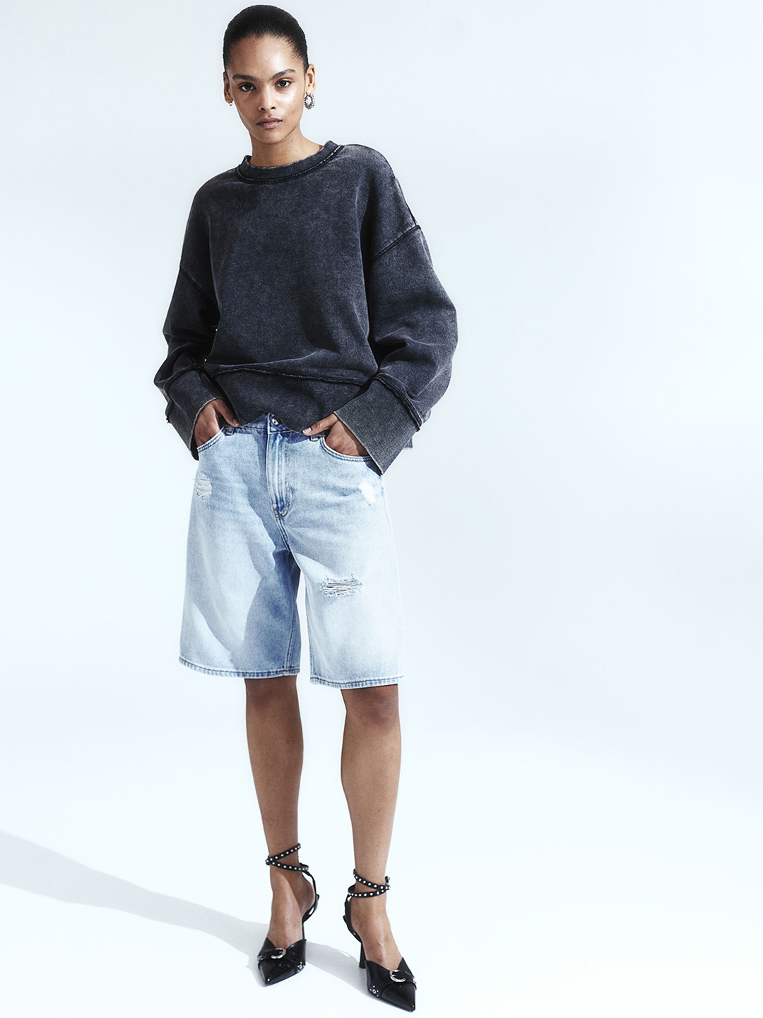 

H&M Women Bermuda Low Denim Shorts, Blue