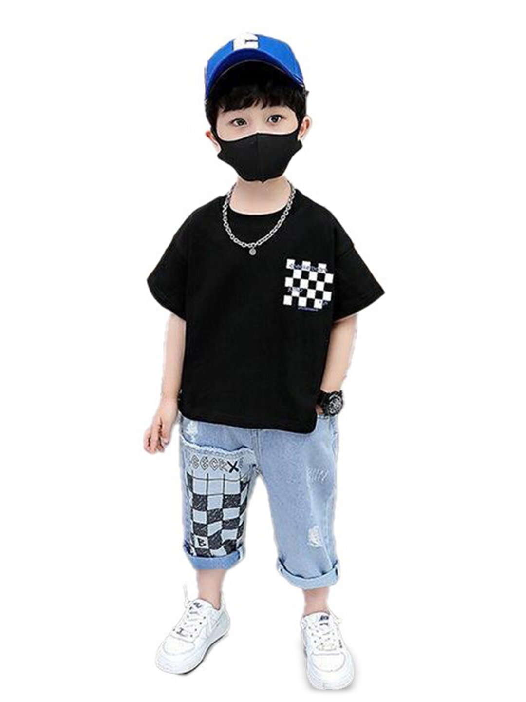 

StyleCast x Revolte Boys Checked Round Neck T-shirt With Short, Black