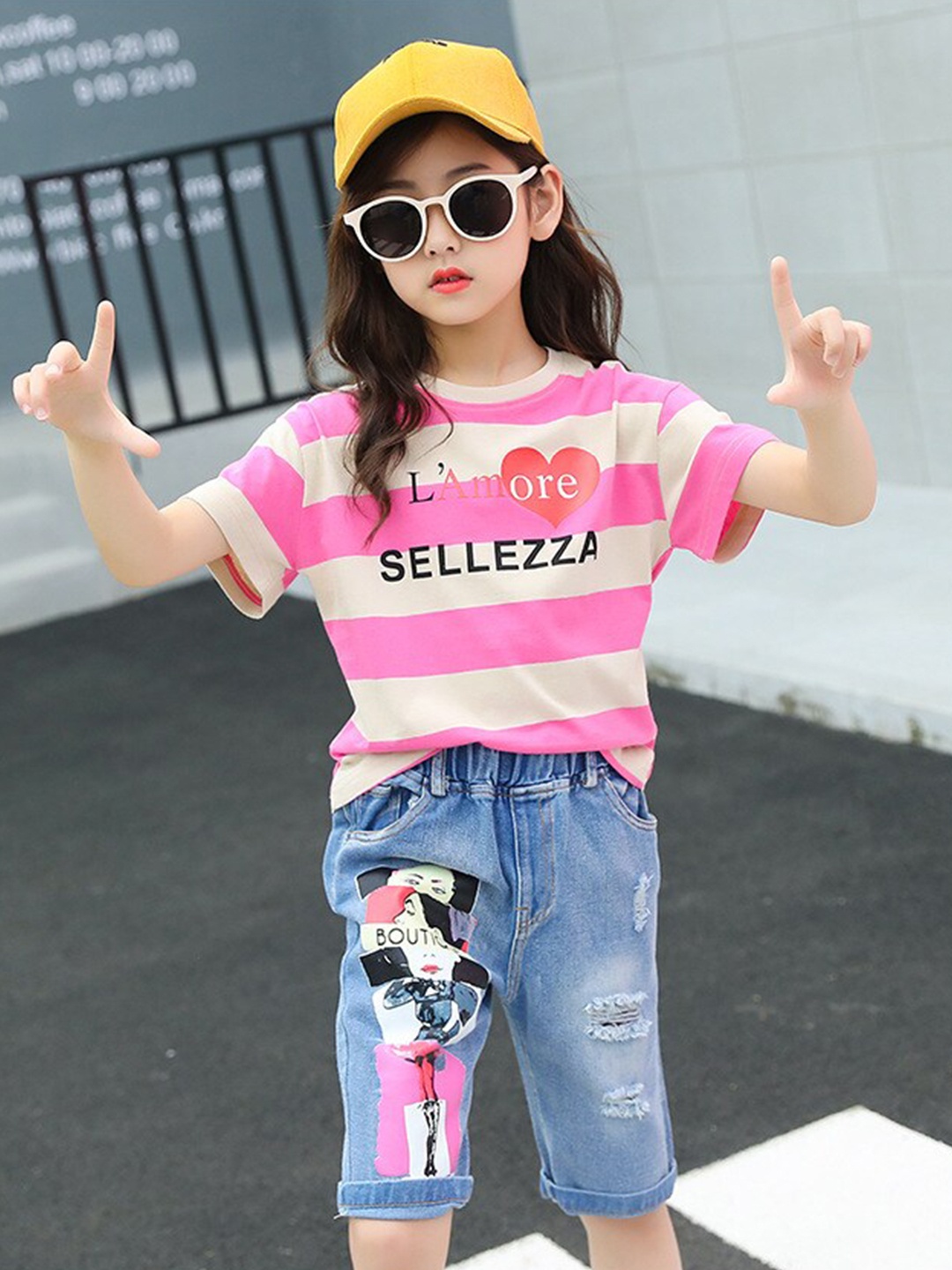 

StyleCast x Revolte Girls Striped T-shirt With Short, Pink