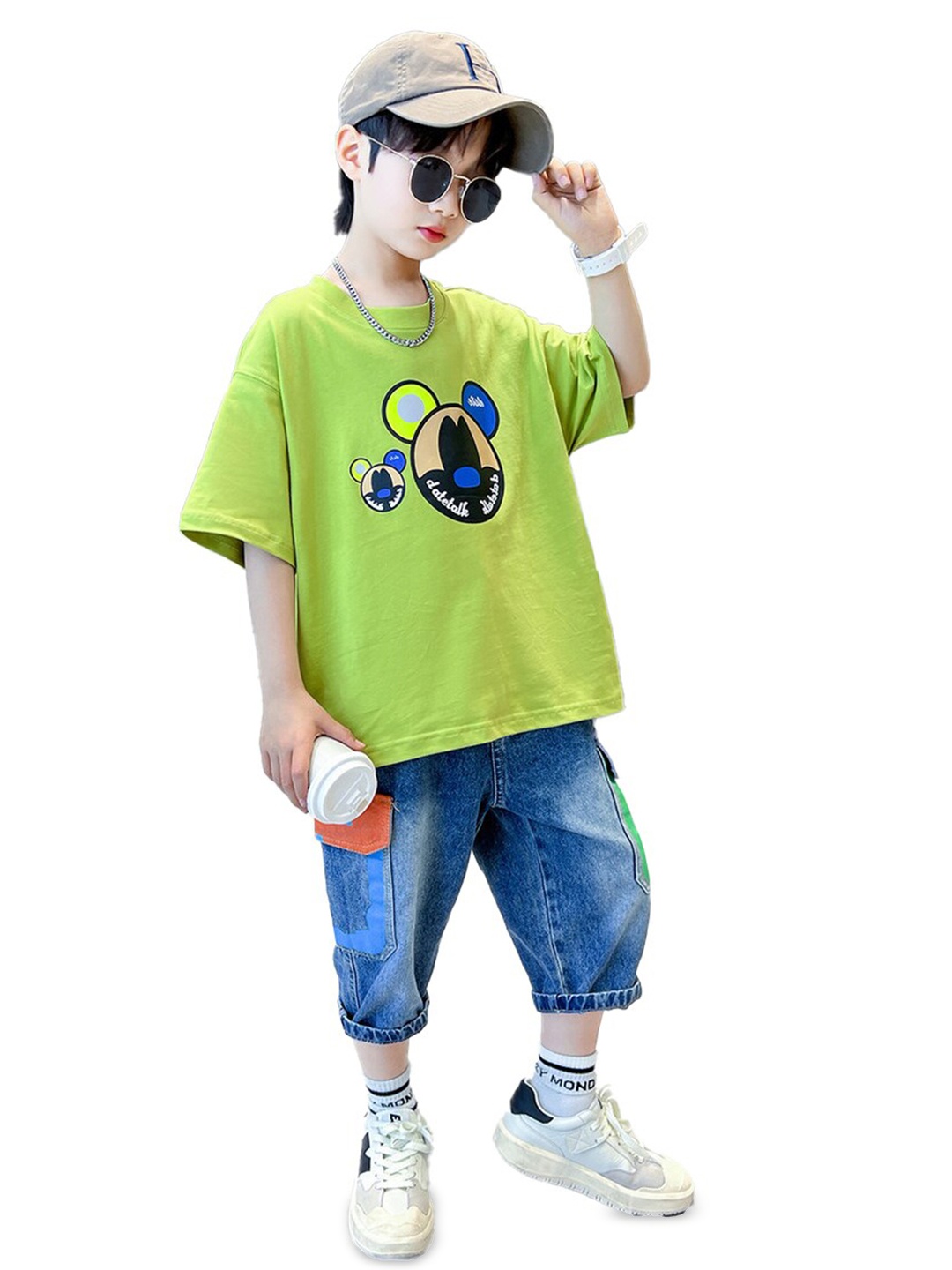 

StyleCast x Revolte Boys Printed T-shirt With Short, Green