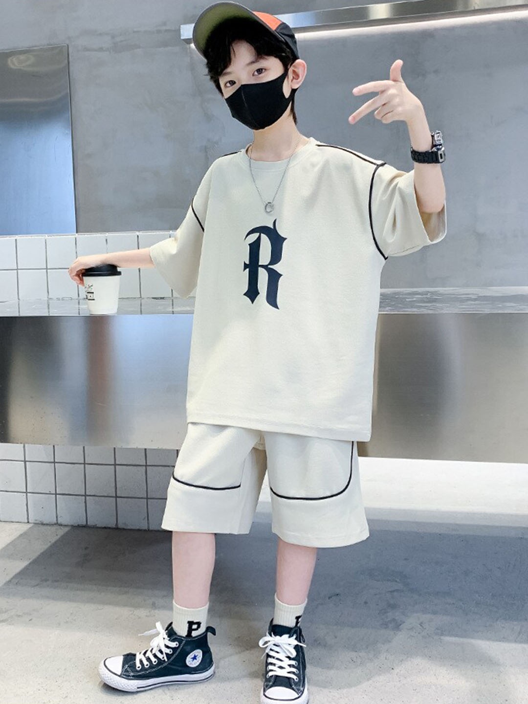 

StyleCast x Revolte Boys Printed T-shirt with Shorts, Khaki