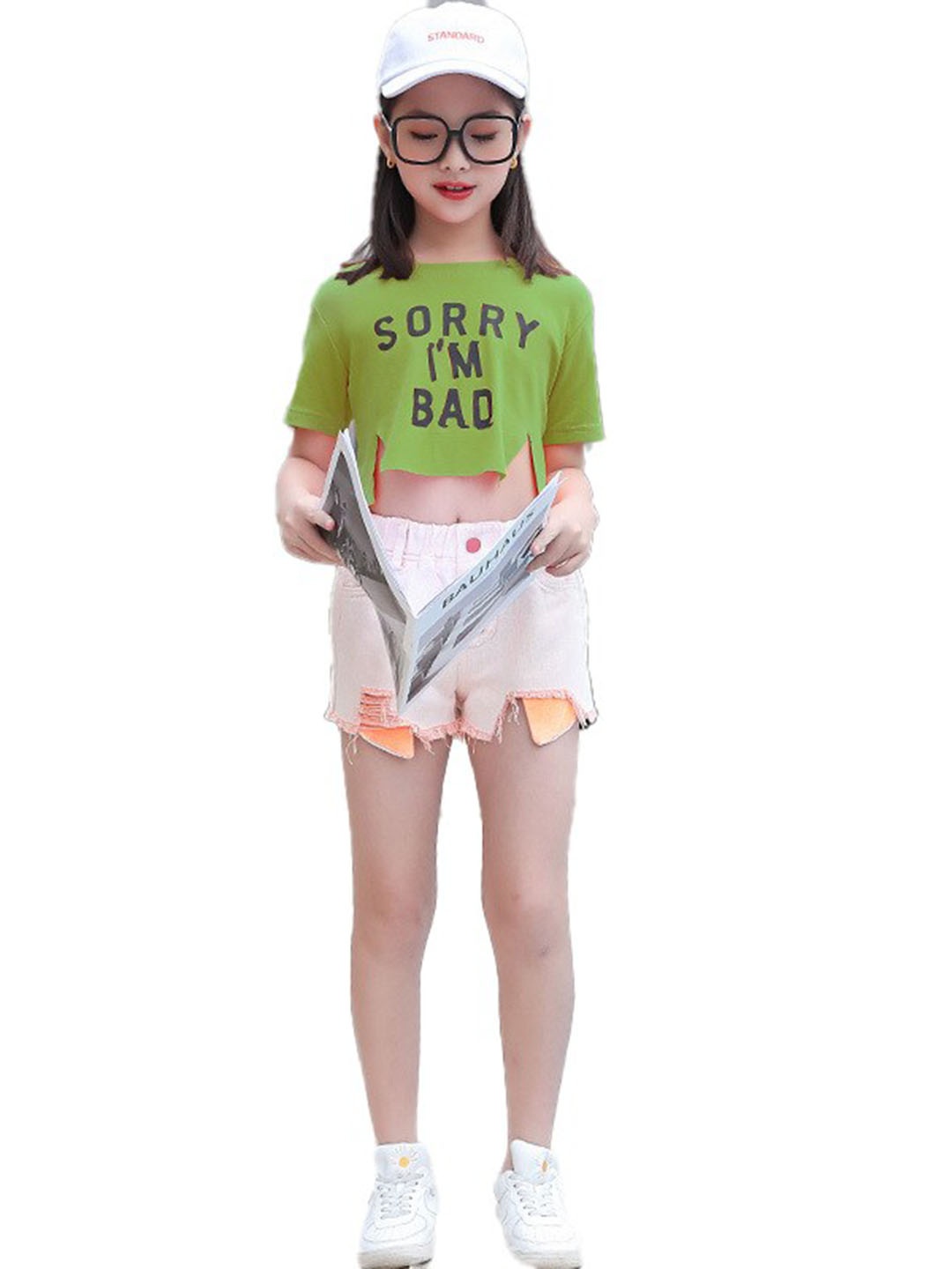 

StyleCast x Revolte Girls Green Round Neck Typography Printed Top with Shorts