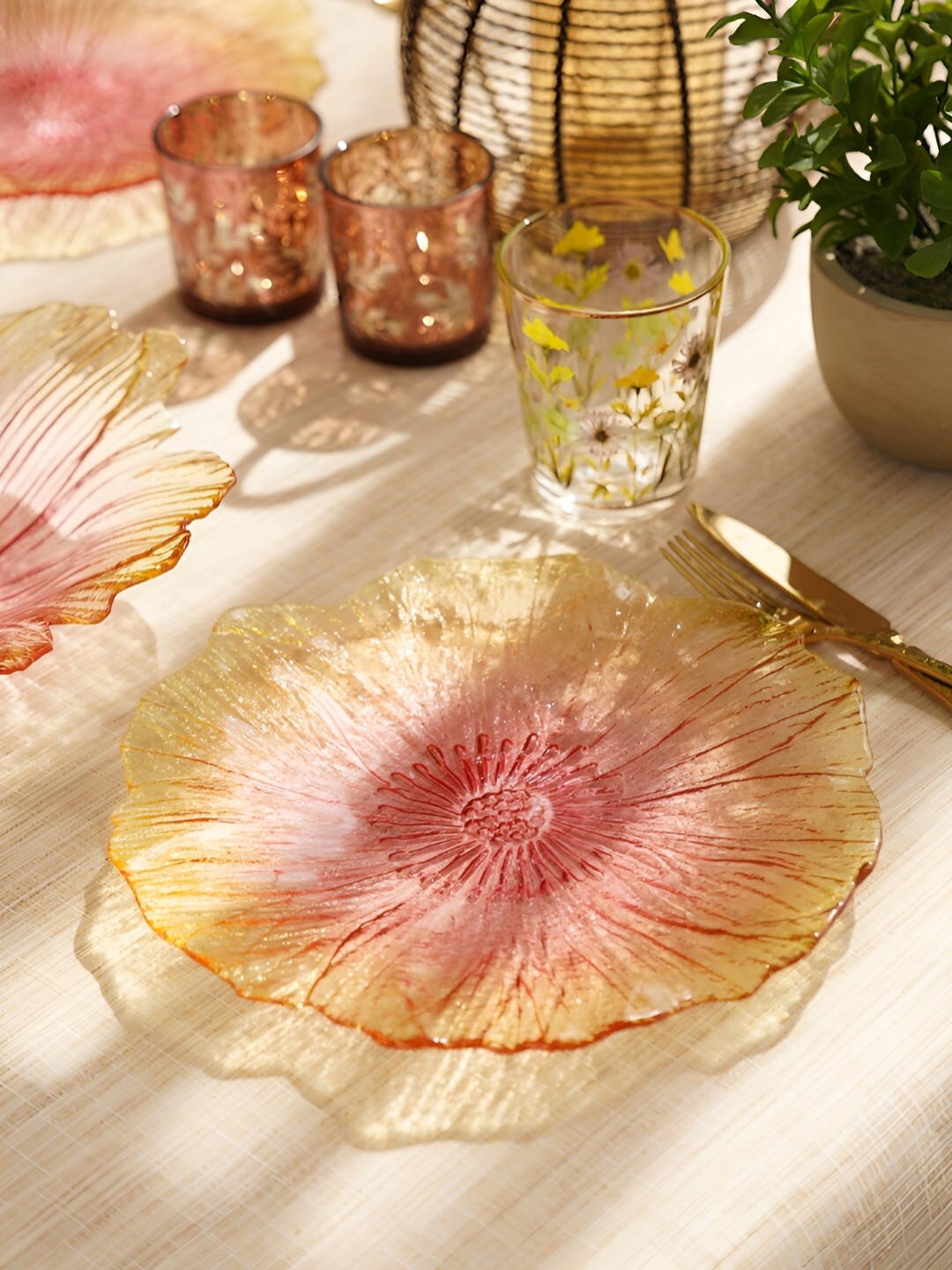 

Pure Home and Living Set of 2 Yellow and Pink Floral Shaped Glass Dinner Plates