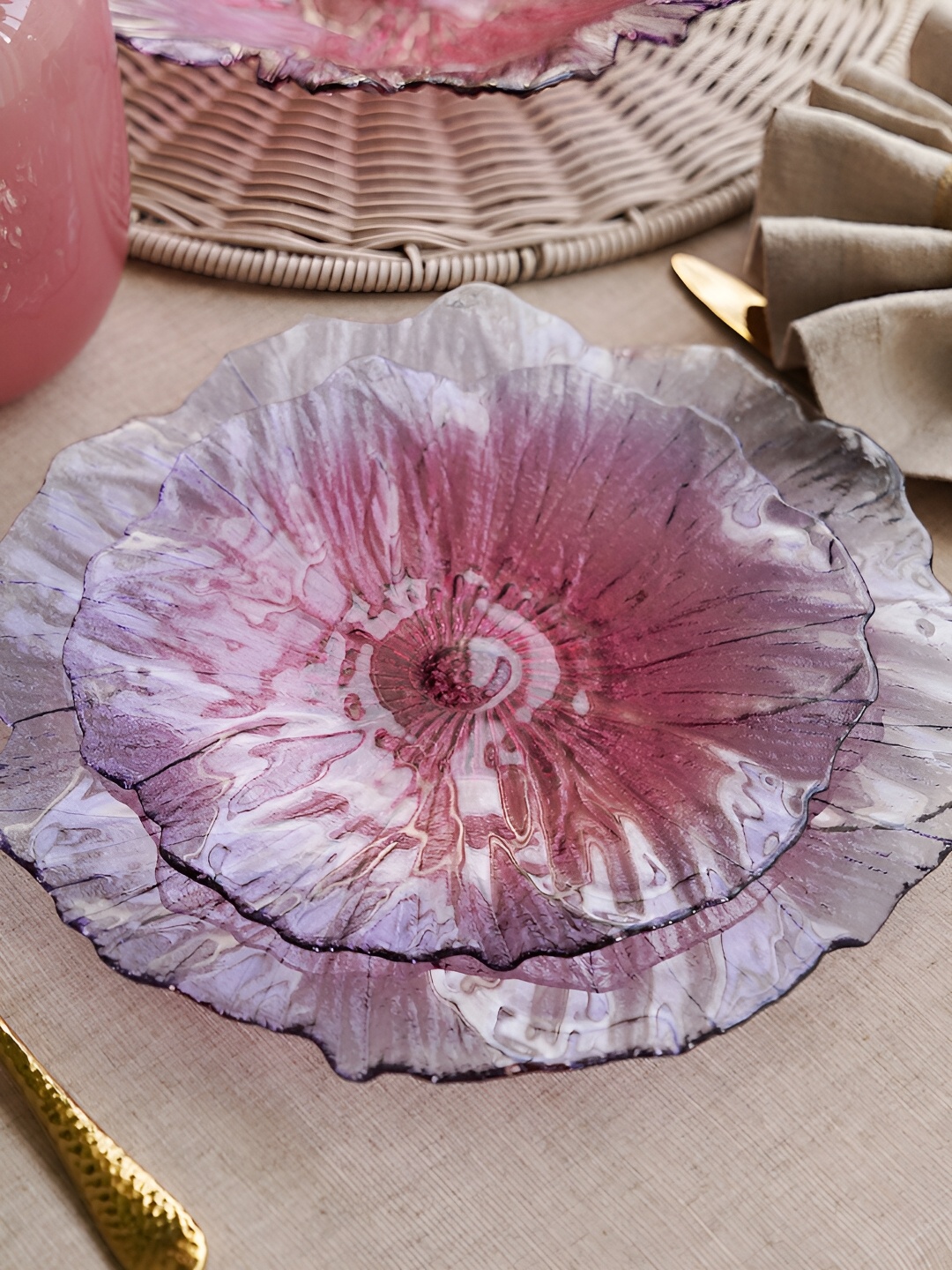 

Pure Home and Living Set of 2 Pink and Purple Floral Shaped Glass Dessert Plates