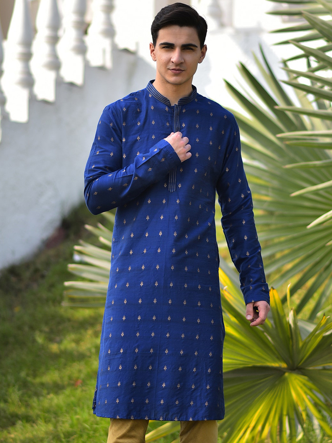

HOUSE OF DEYANN Woven Design Mandarin Collar Long Sleeves Kurta, Blue