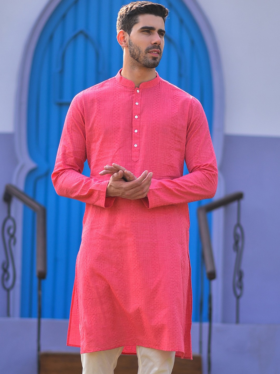 

HOUSE OF DEYANN Woven Design Mandarin Collar Long Sleeves Kurta, Pink