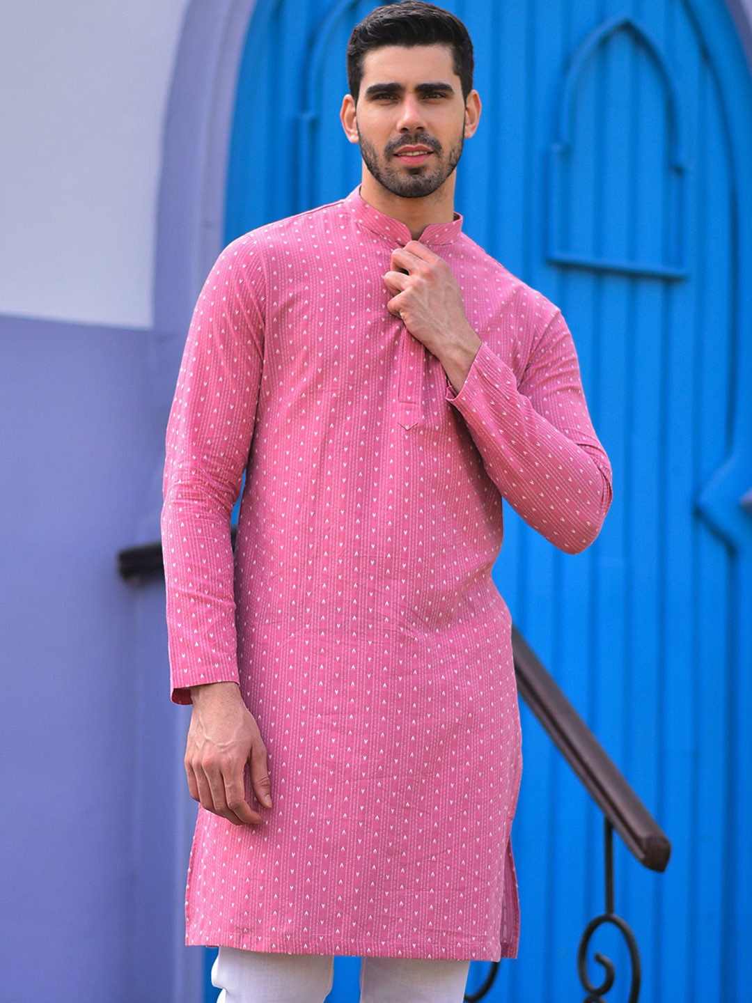 

HOUSE OF DEYANN Ethnic Motifs Woven Design Mandarin Collar Kurta, Pink