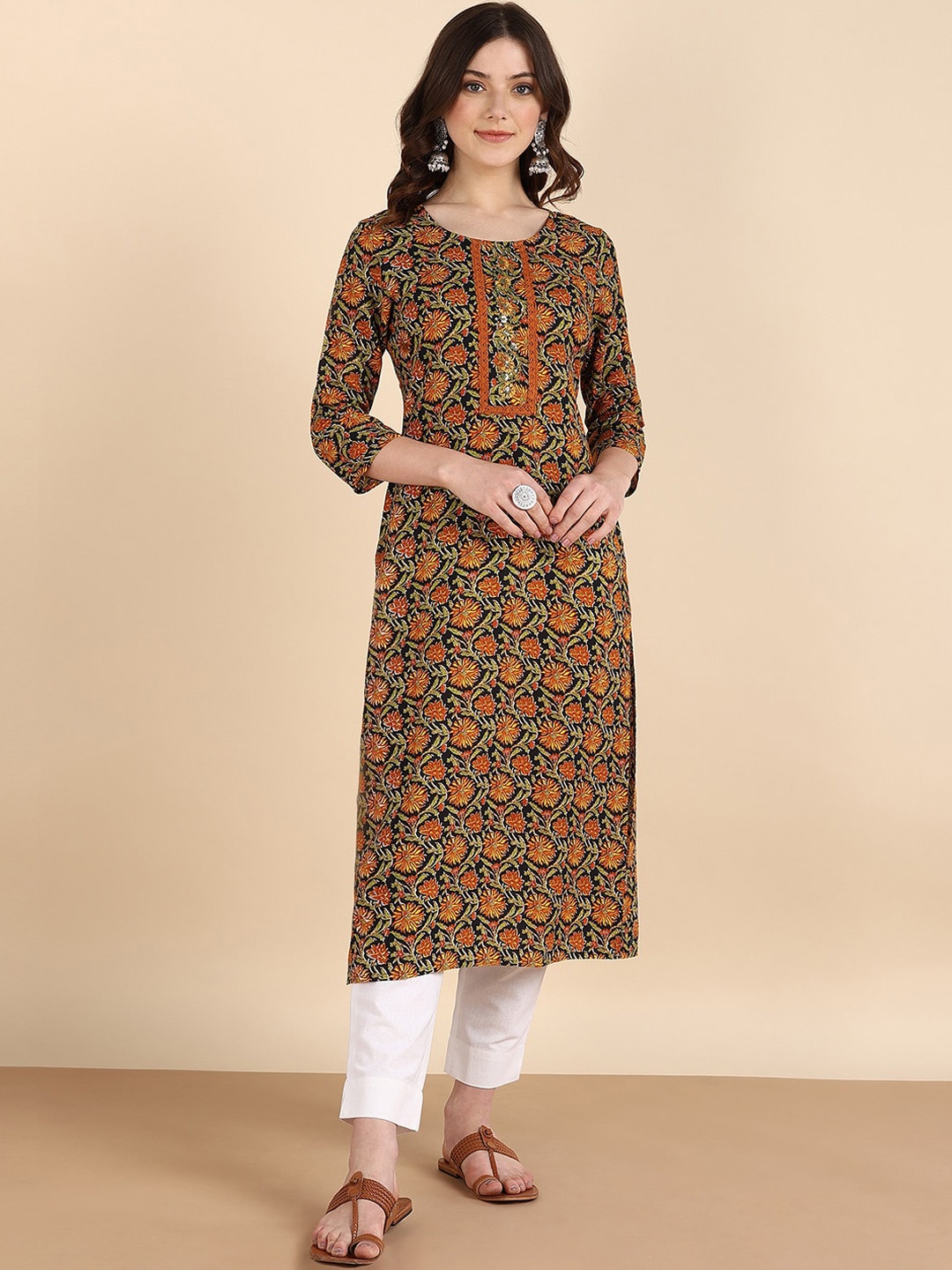 

Maaesa Round Neck Ethnic Motifs Printed Kurta, Black