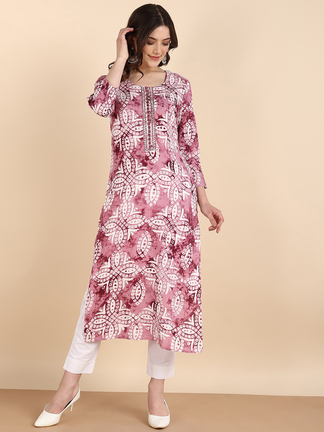 

Maaesa Round Neck Floral Printed Mirror Work Kurta, Mauve